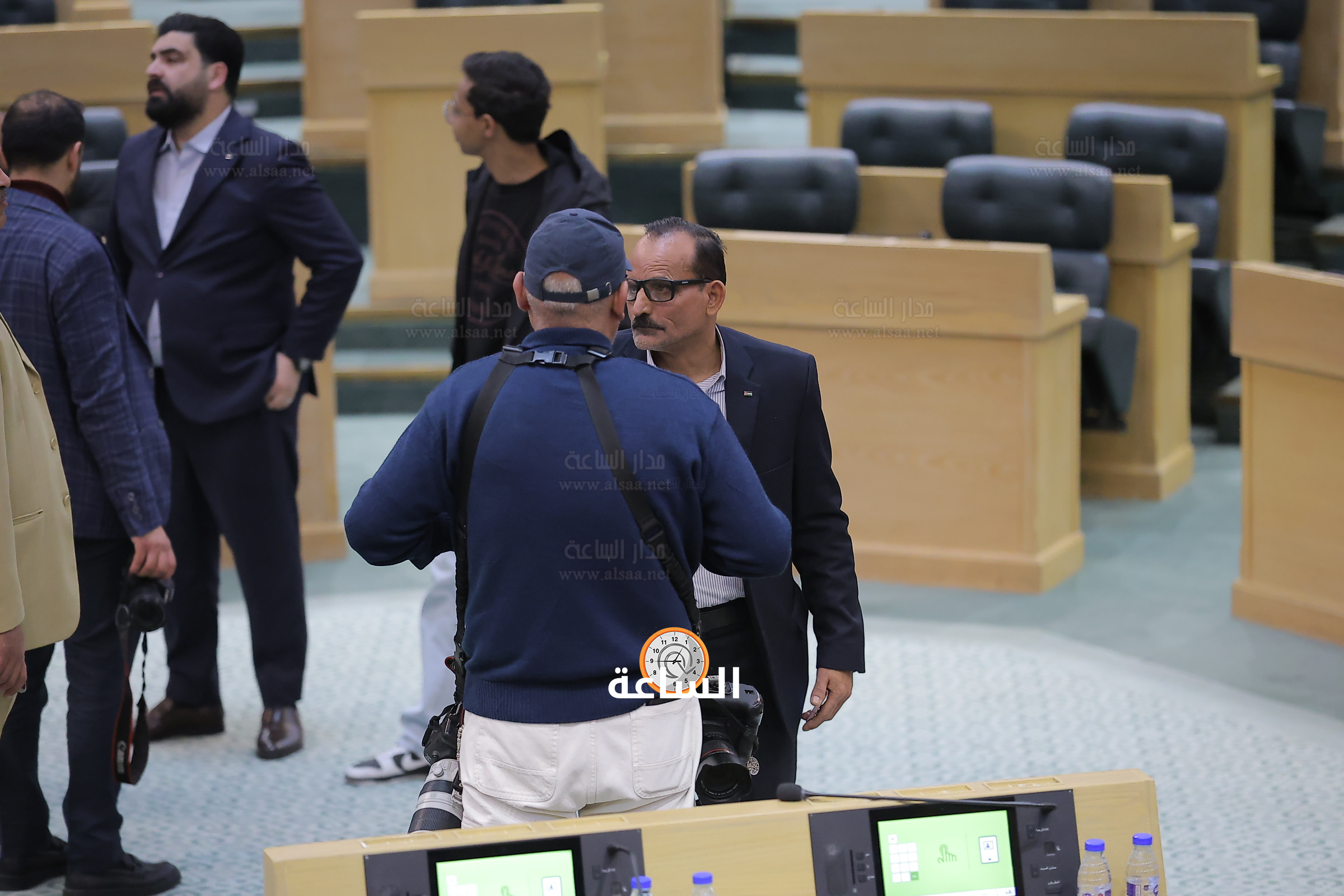 Madar Al-Saa Images 0.8358070807885644