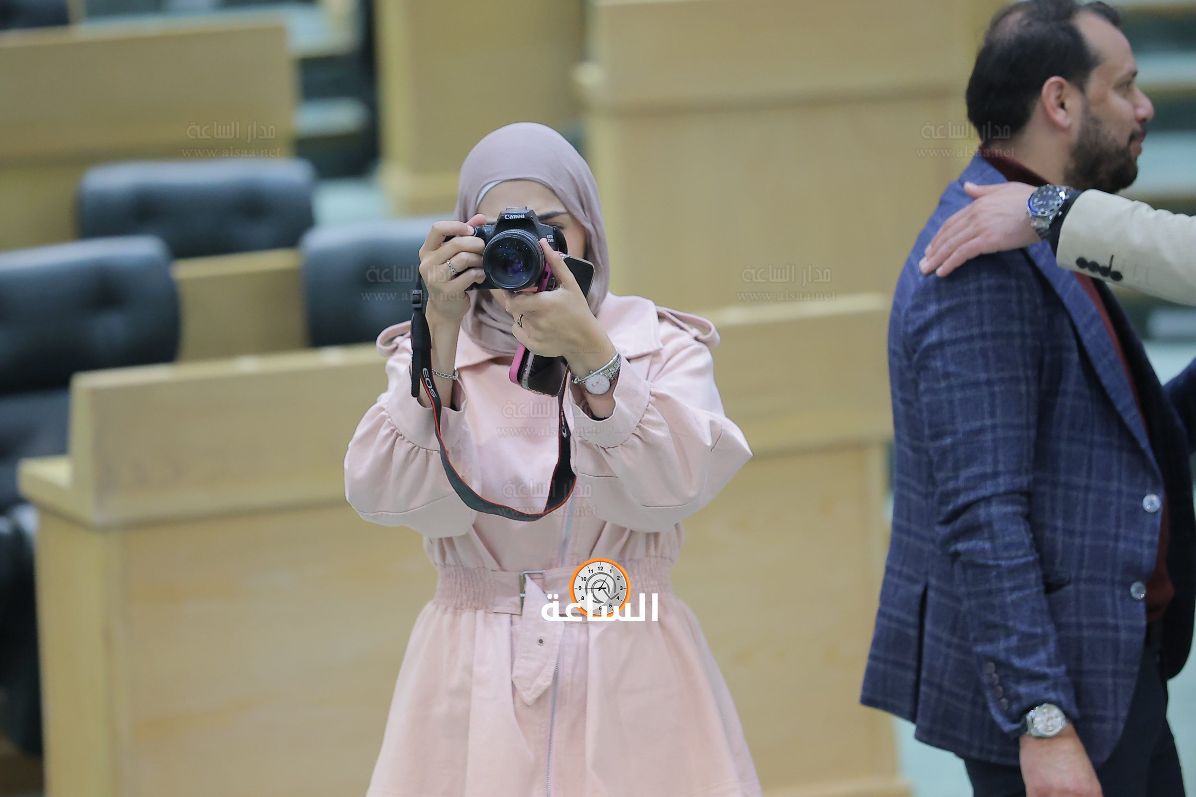 Madar Al-Saa Images 0.0744032087436407