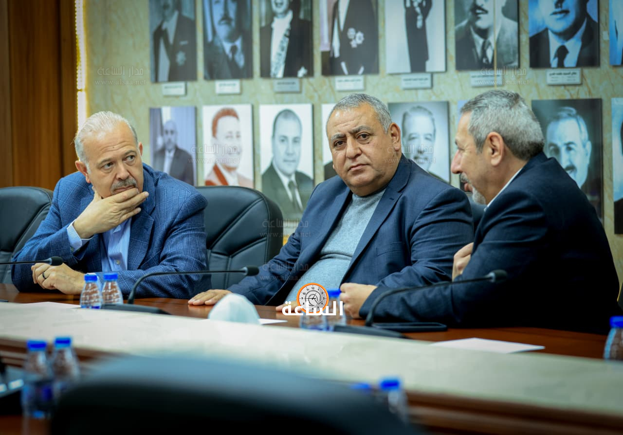 Madar Al-Saa Images 0.7459204858122156