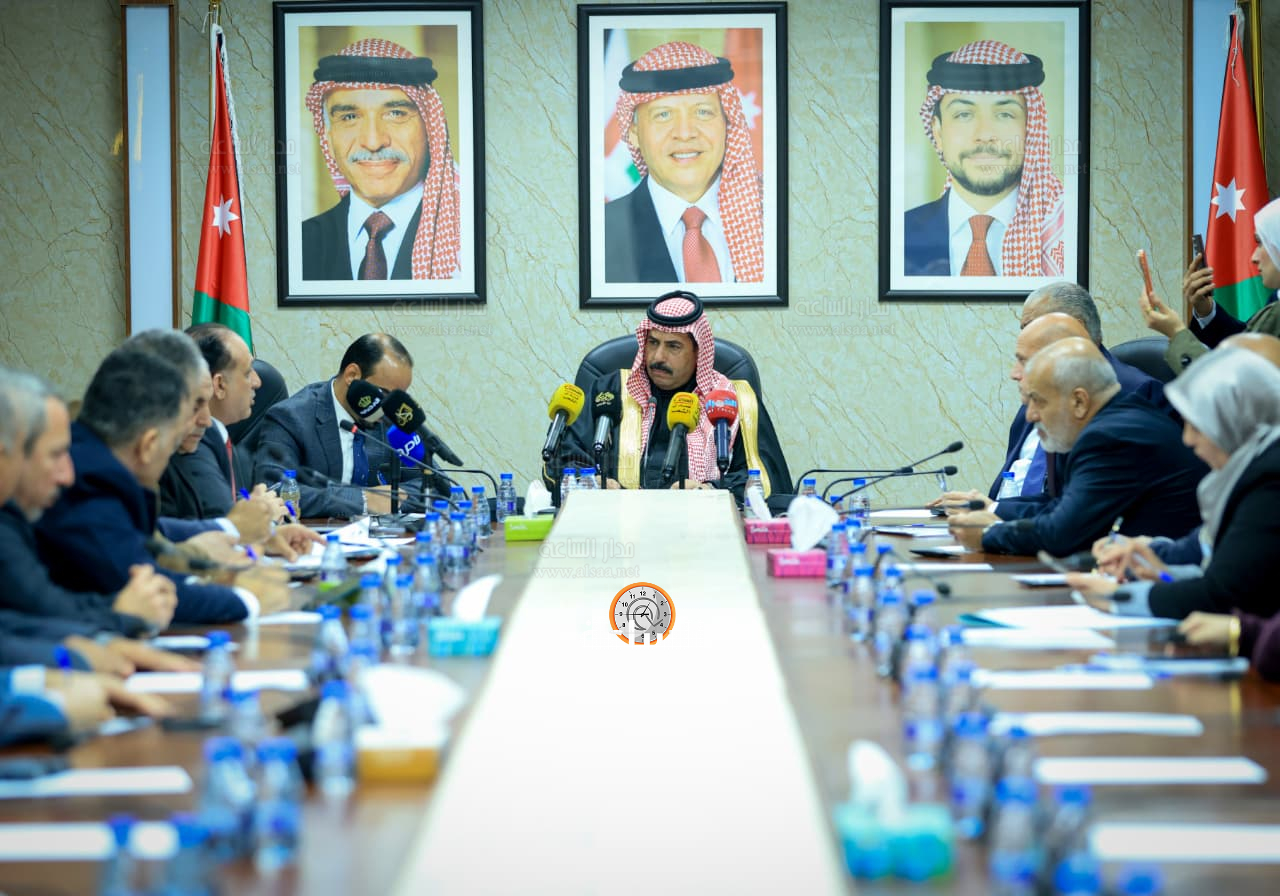 Madar Al-Saa Images 0.8157442721634709