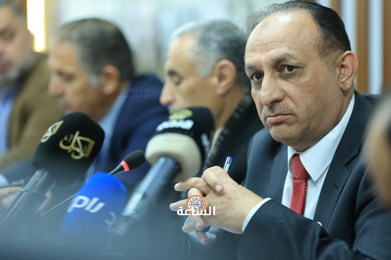 Madar Al-Saa Images 0.29991510316545544