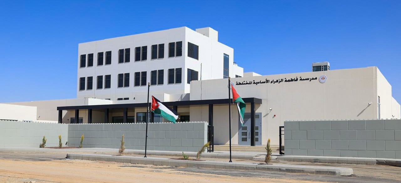 Madar Al-Saa Images 0.872710766231062