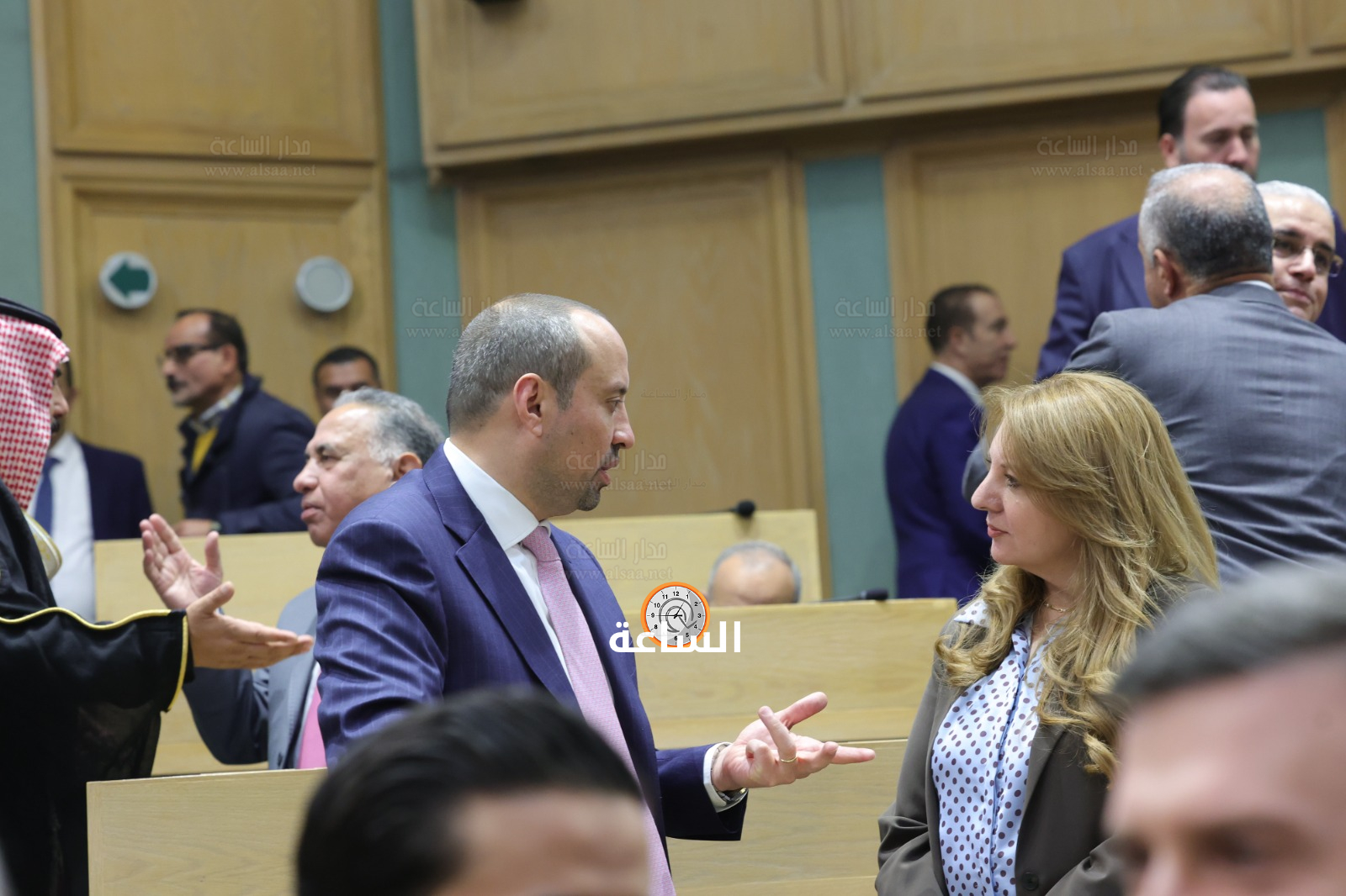 Madar Al-Saa Images 0.6362188196183406