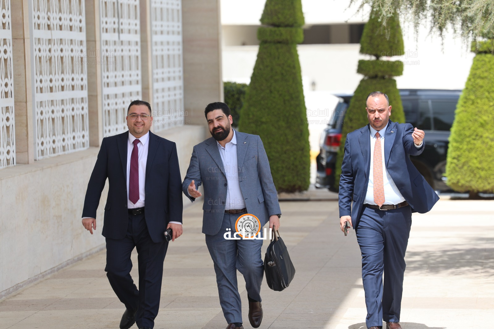 Madar Al-Saa Images 0.5000873467316096