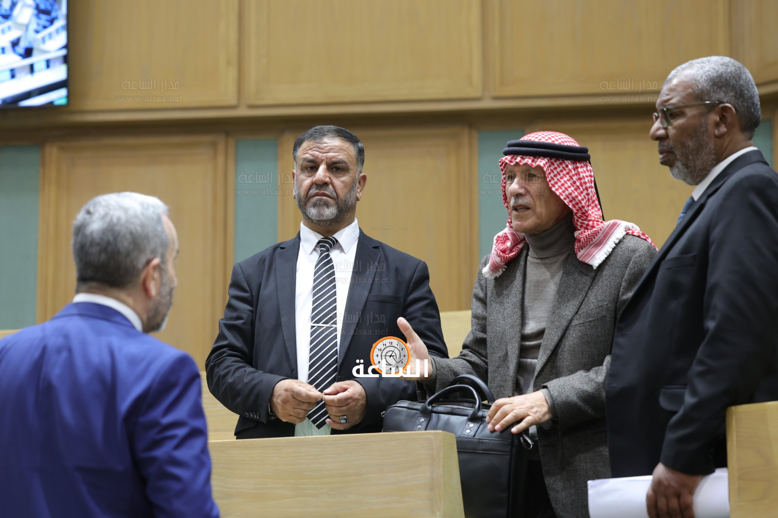 Madar Al-Saa Images 0.33748620101770344