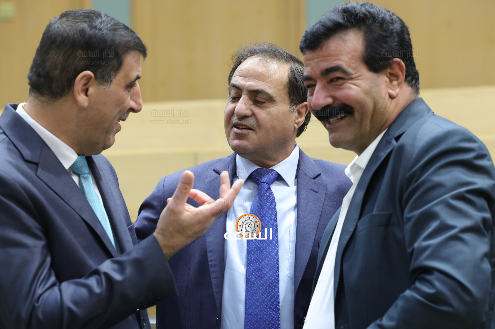 Madar Al-Saa Images 0.1137678490124987