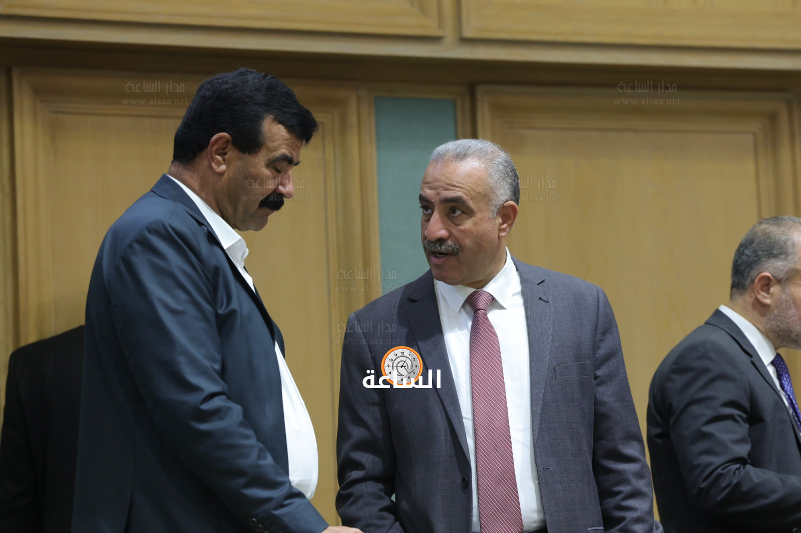 Madar Al-Saa Images 0.46242022835669405