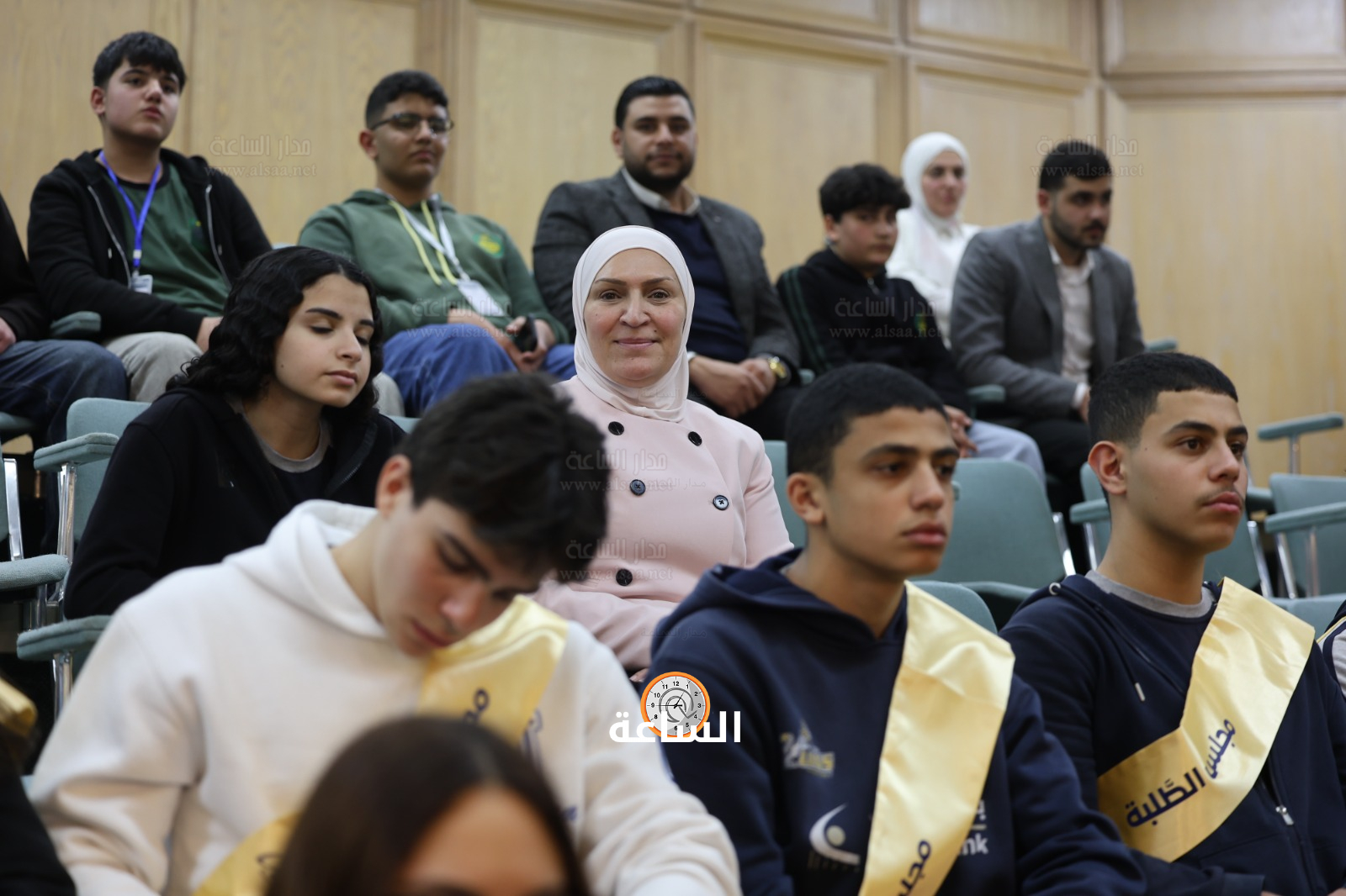 Madar Al-Saa Images 0.8562443828008267