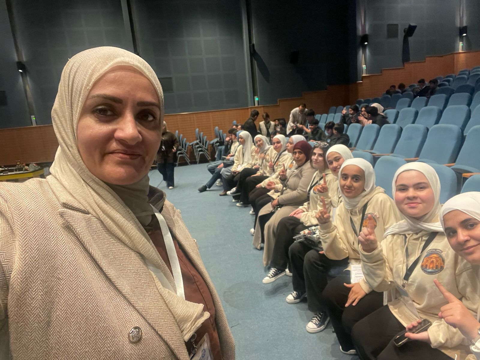 Madar Al-Saa Images 0.1750802966662165