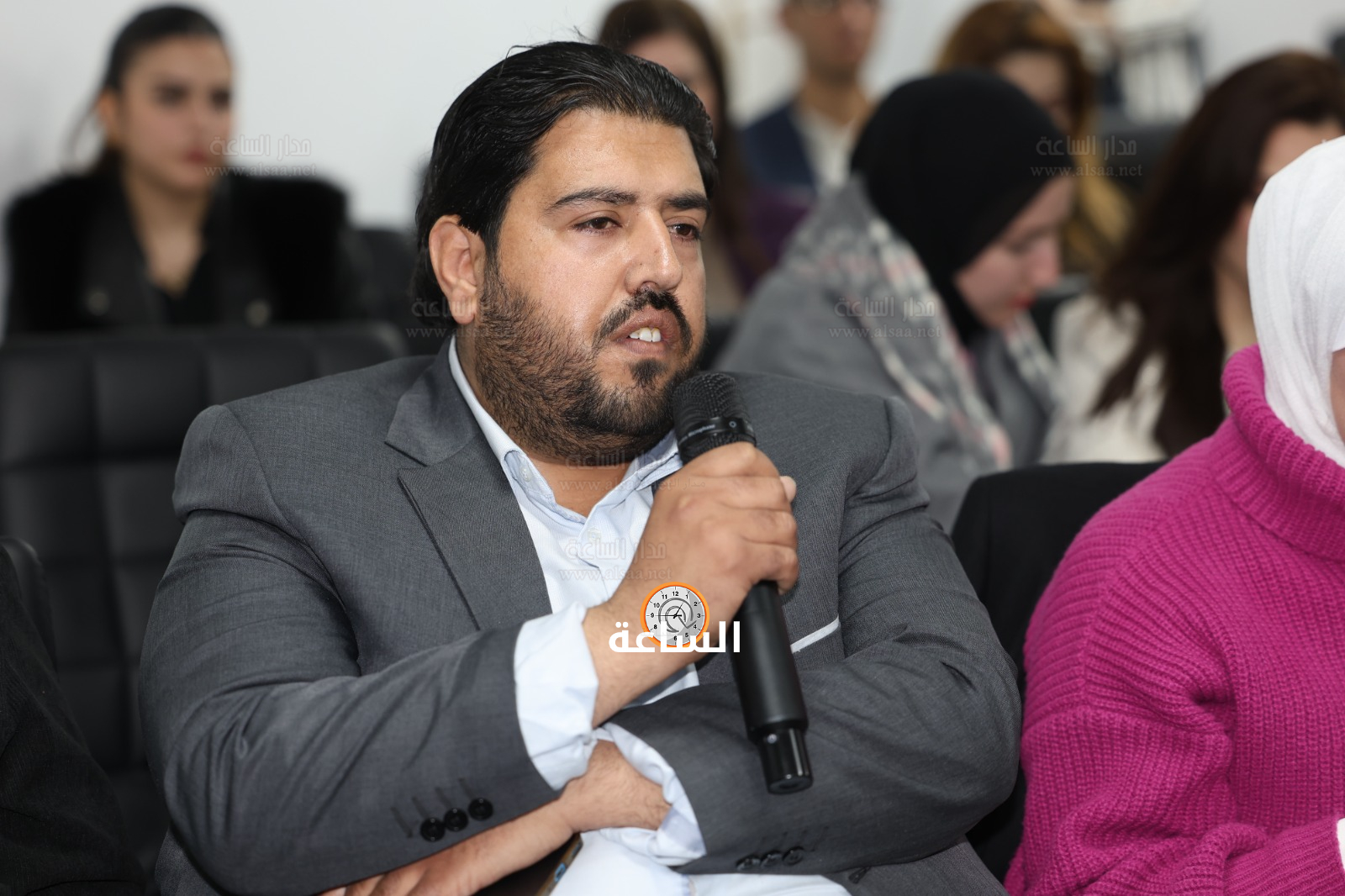 Madar Al-Saa Images 0.6777768784551838