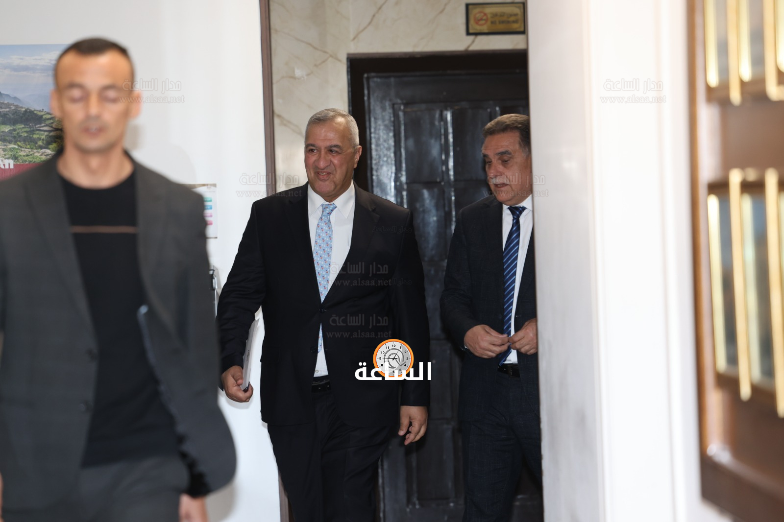 Madar Al-Saa Images 0.9509453885366753