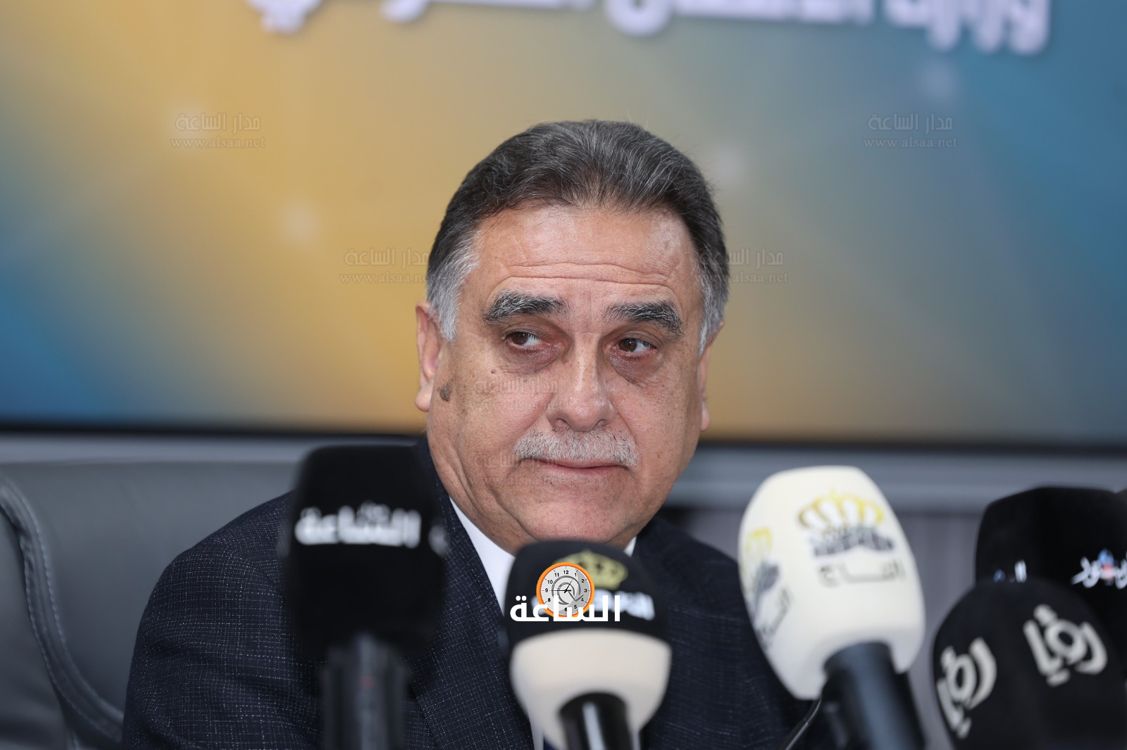 Madar Al-Saa Images 0.46668494408619265