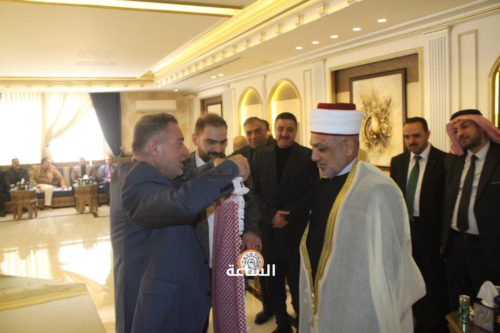 Madar Al-Saa Images 0.7317369342545375