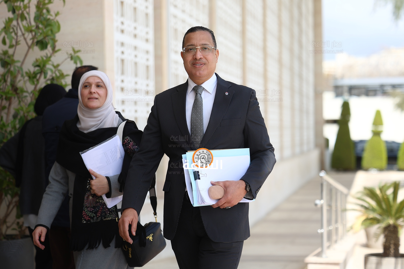 Madar Al-Saa Images 0.4892497875532177