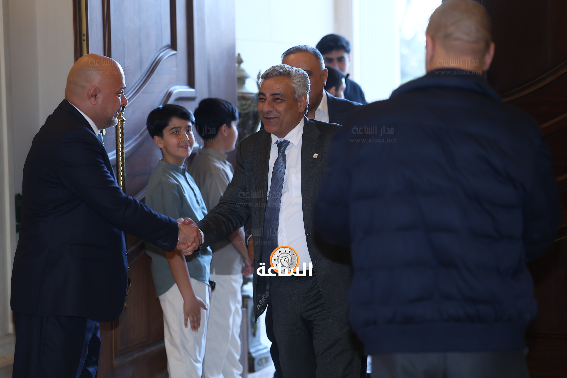 Madar Al-Saa Images 0.5192325371051382