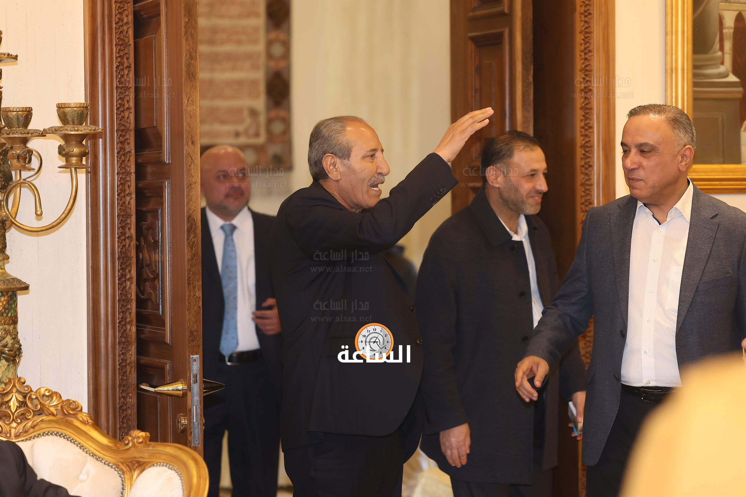 Madar Al-Saa Images 0.18515161809422565