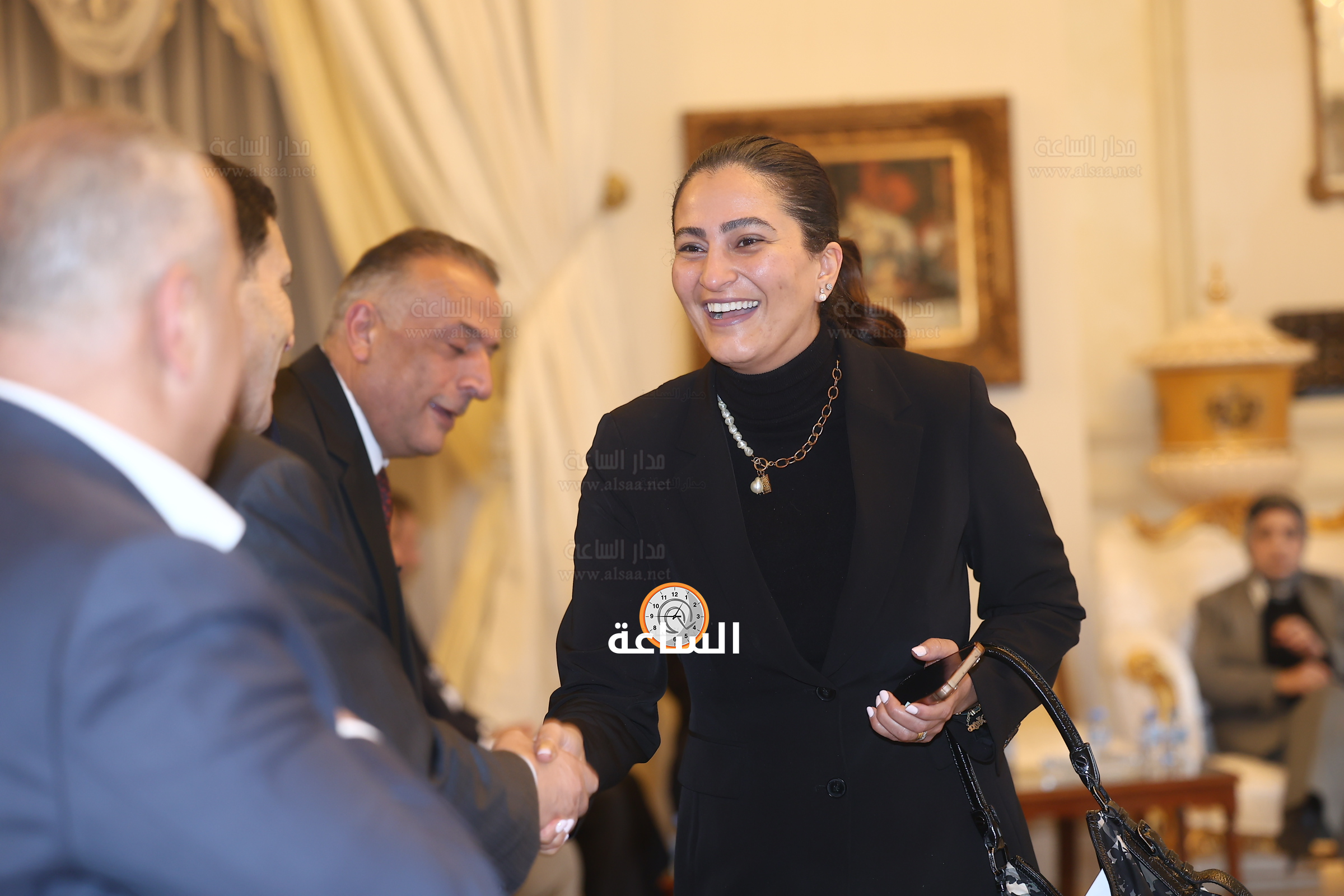 Madar Al-Saa Images 0.6160180941289658