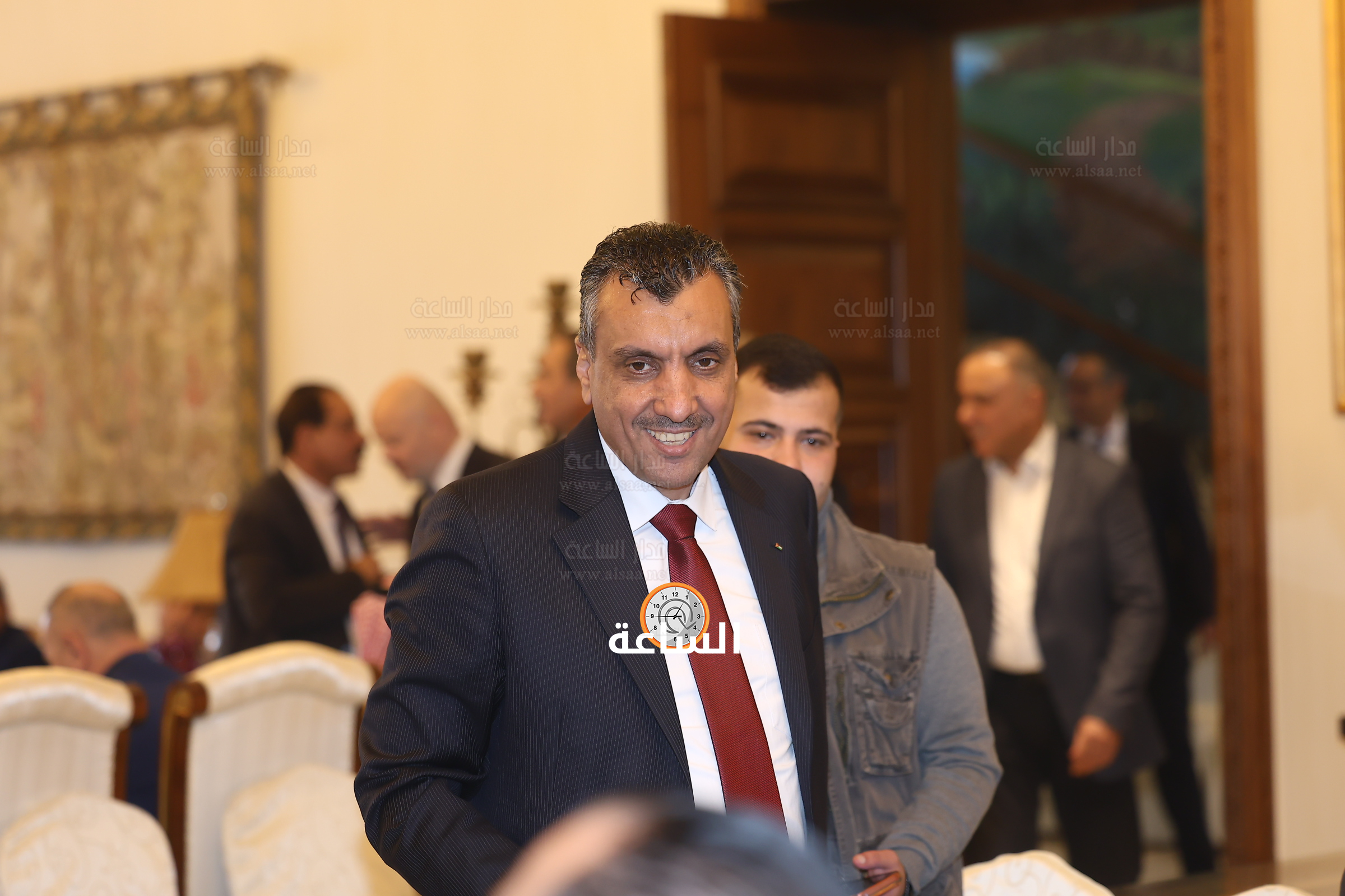 Madar Al-Saa Images 0.33524443135849946