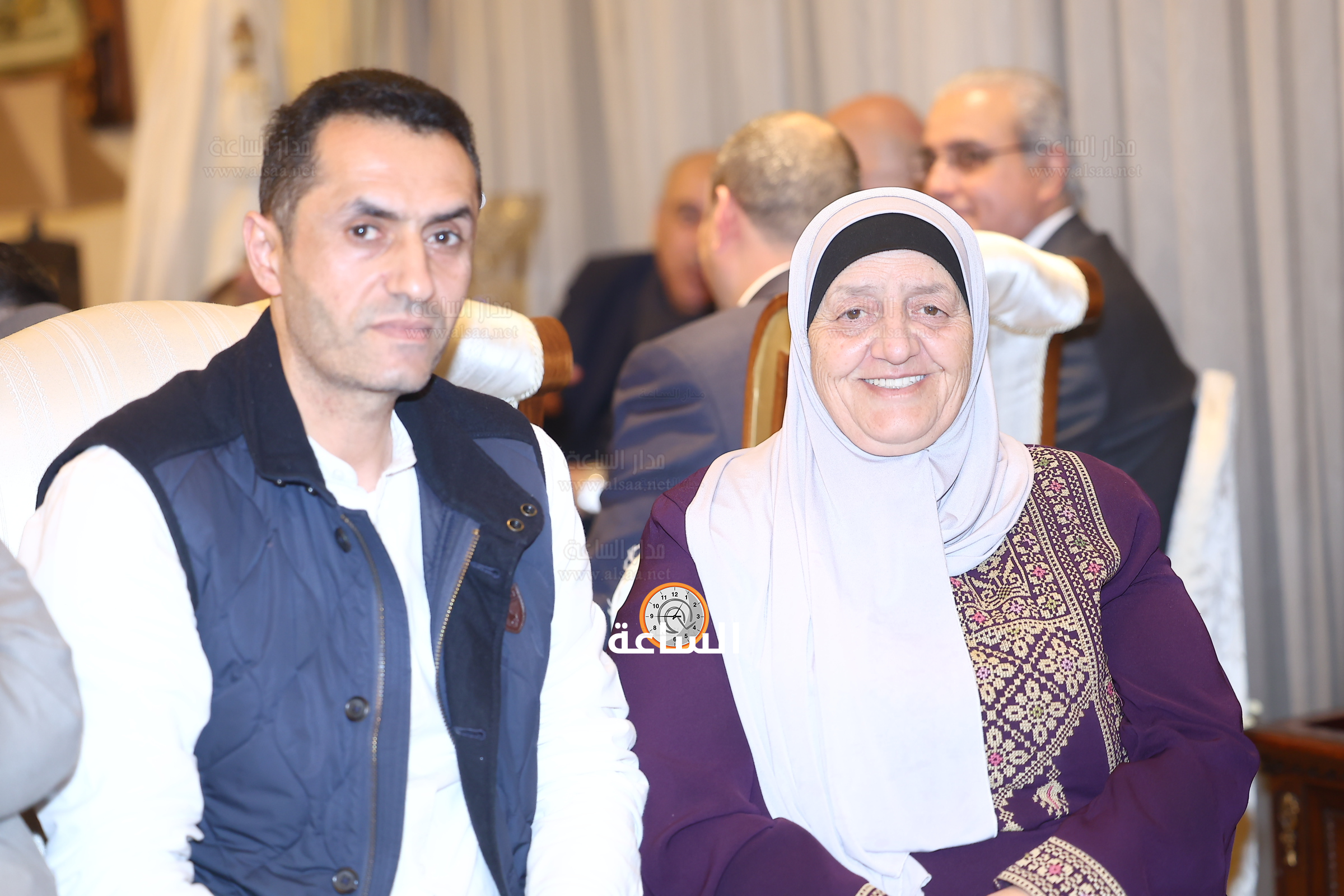 Madar Al-Saa Images 0.40648704238645184