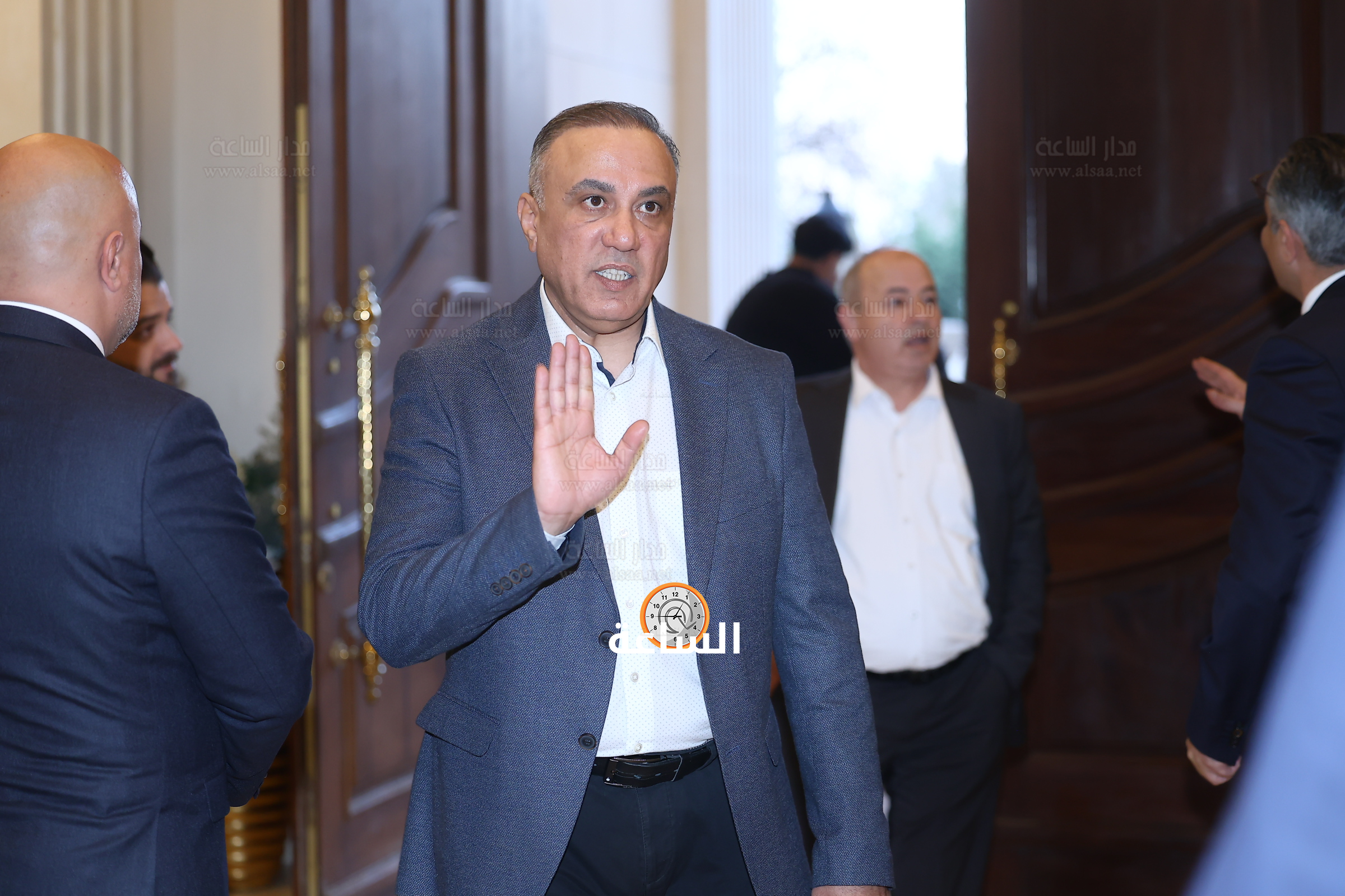 Madar Al-Saa Images 0.7754302111131292