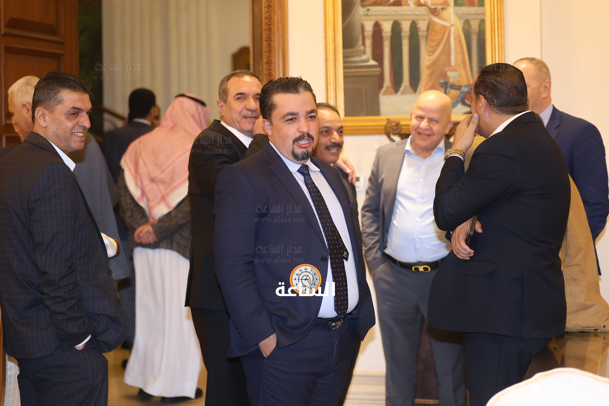 Madar Al-Saa Images 0.6947010791086377