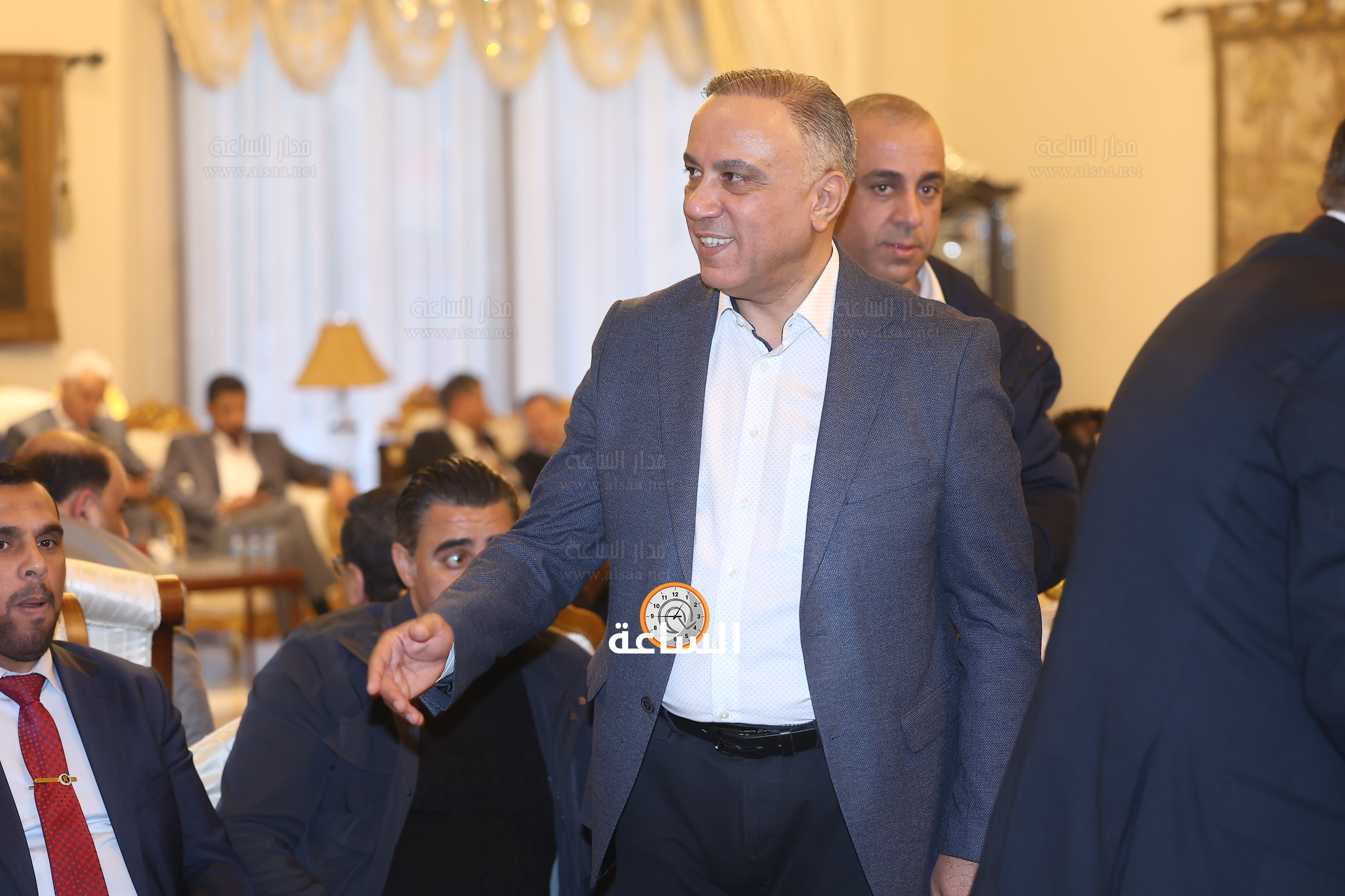 Madar Al-Saa Images 0.09948634681612223