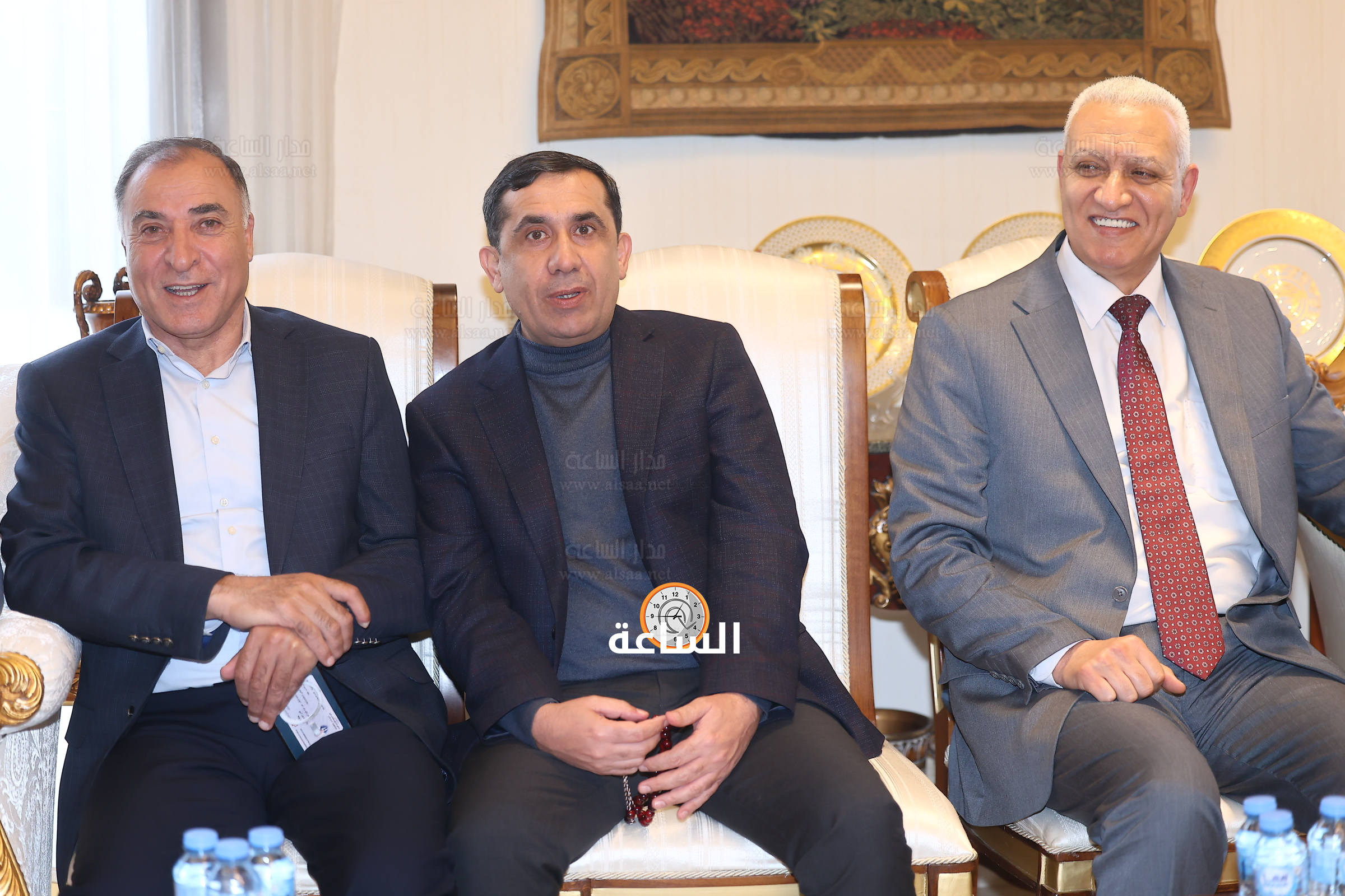 Madar Al-Saa Images 0.037161287817550126