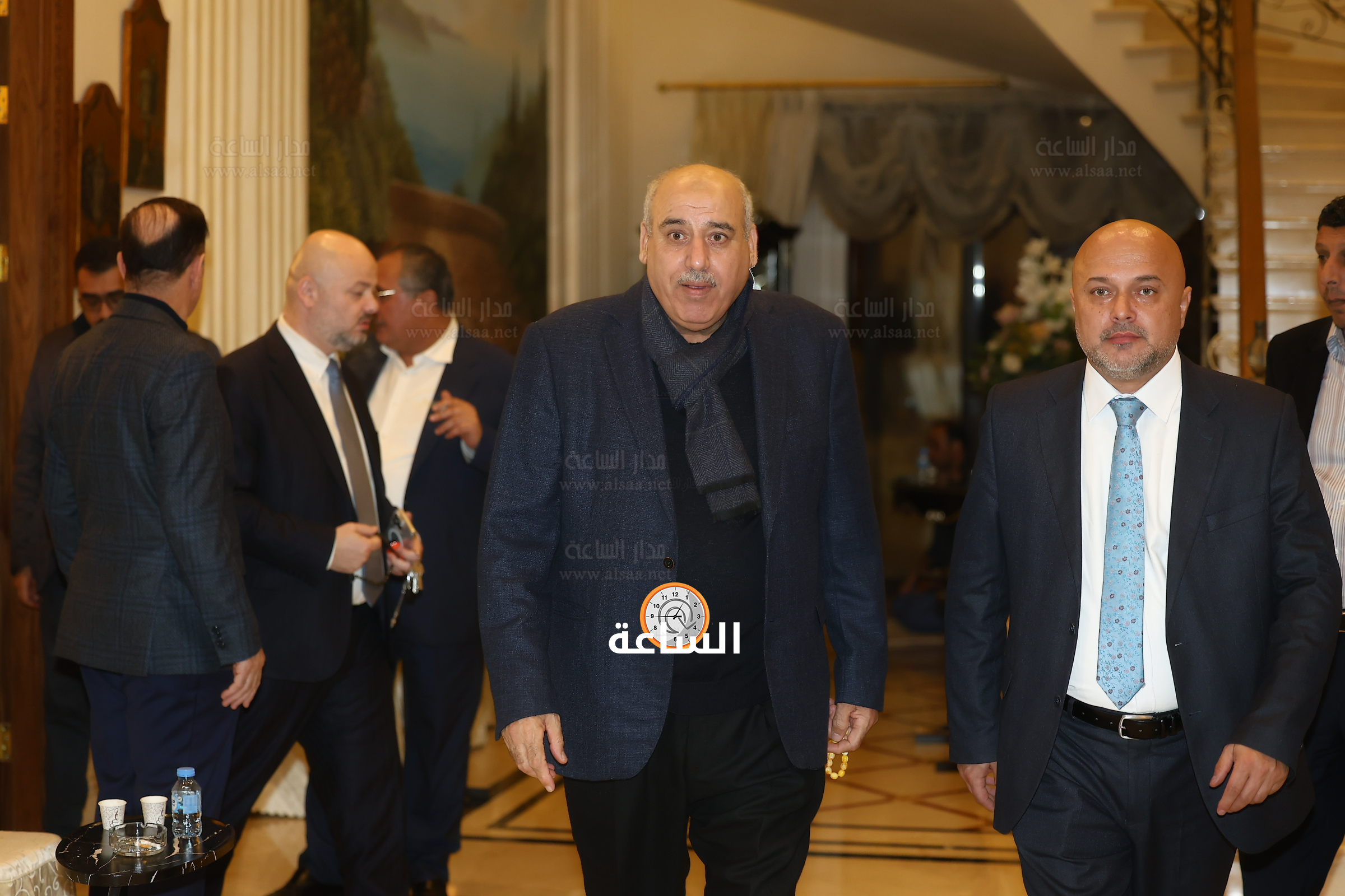 Madar Al-Saa Images 0.5561122920836226