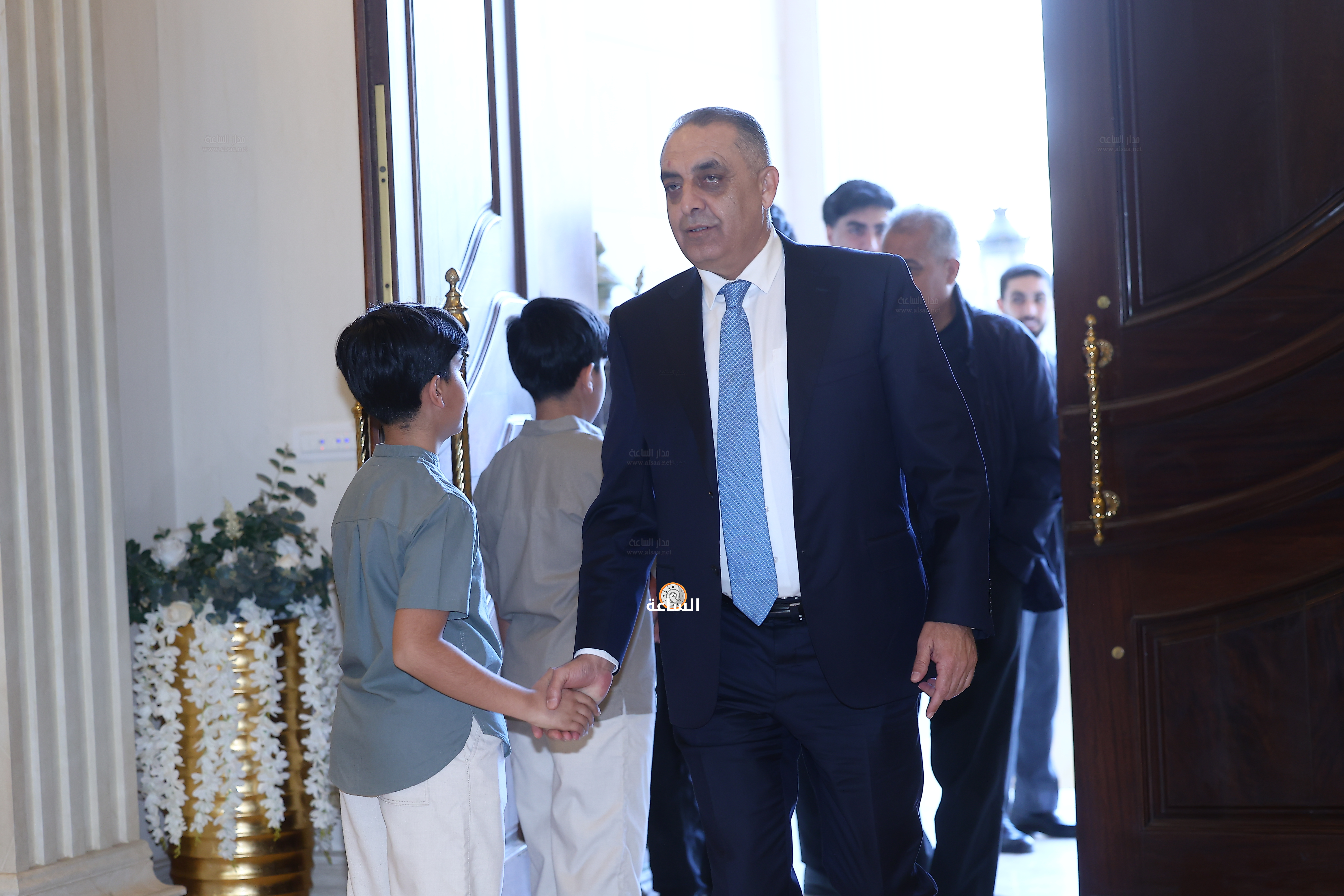 Madar Al-Saa Images 0.7713889985076188