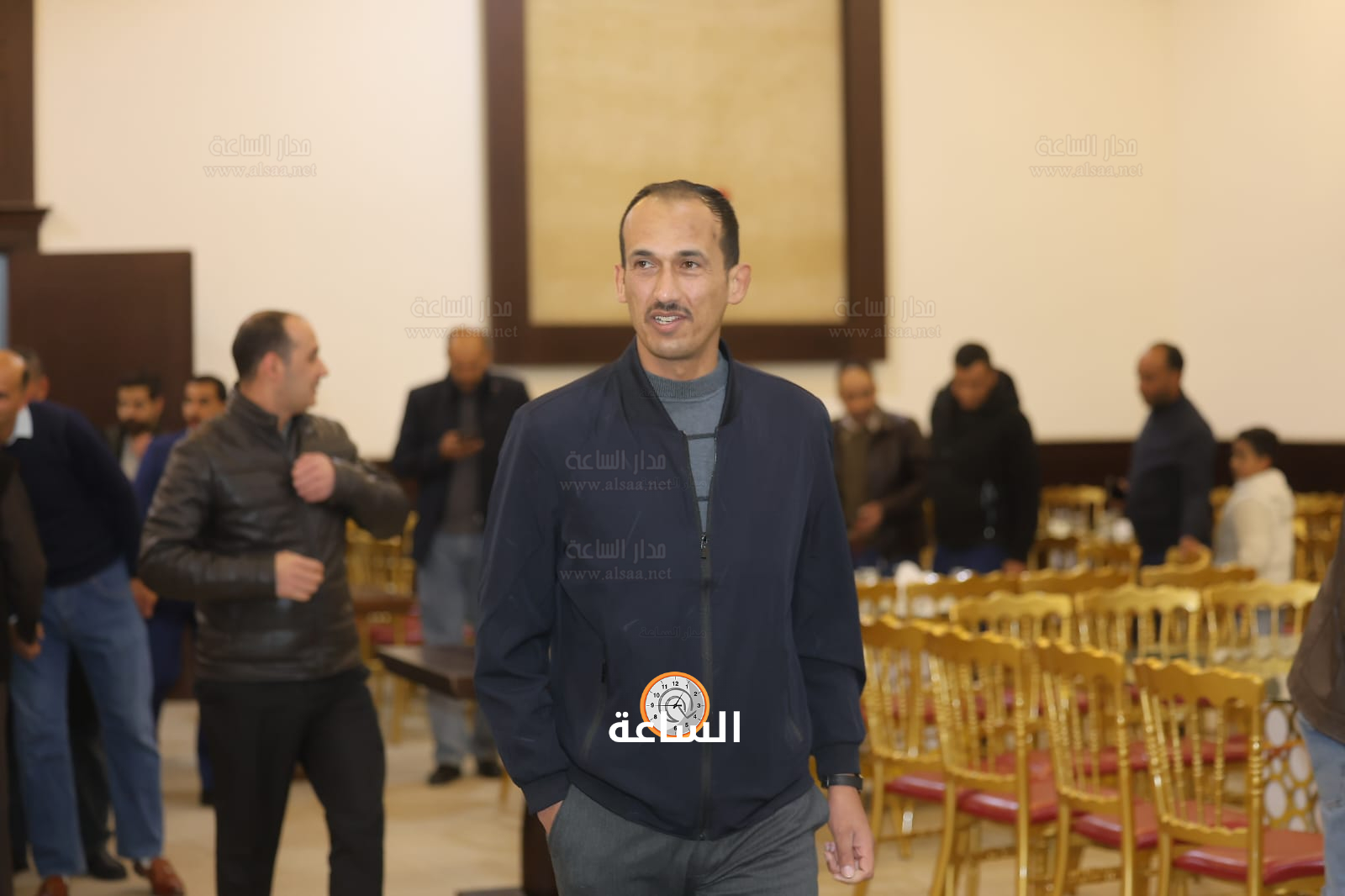 Madar Al-Saa Images 0.49995164386425894