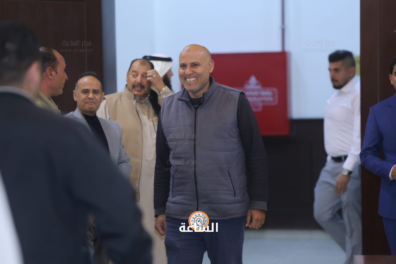 Madar Al-Saa Images 0.519418384761489