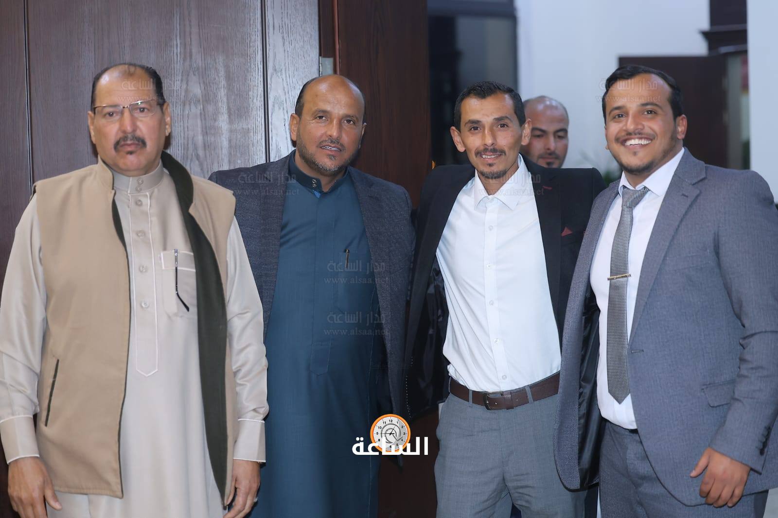 Madar Al-Saa Images 0.016371477081493335