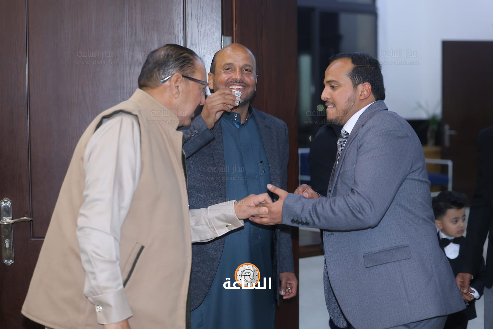 Madar Al-Saa Images 0.04797756028200528