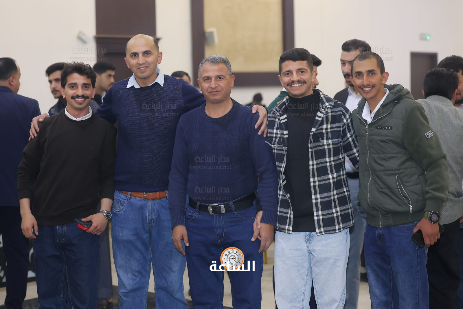 Madar Al-Saa Images 0.4427624856129625