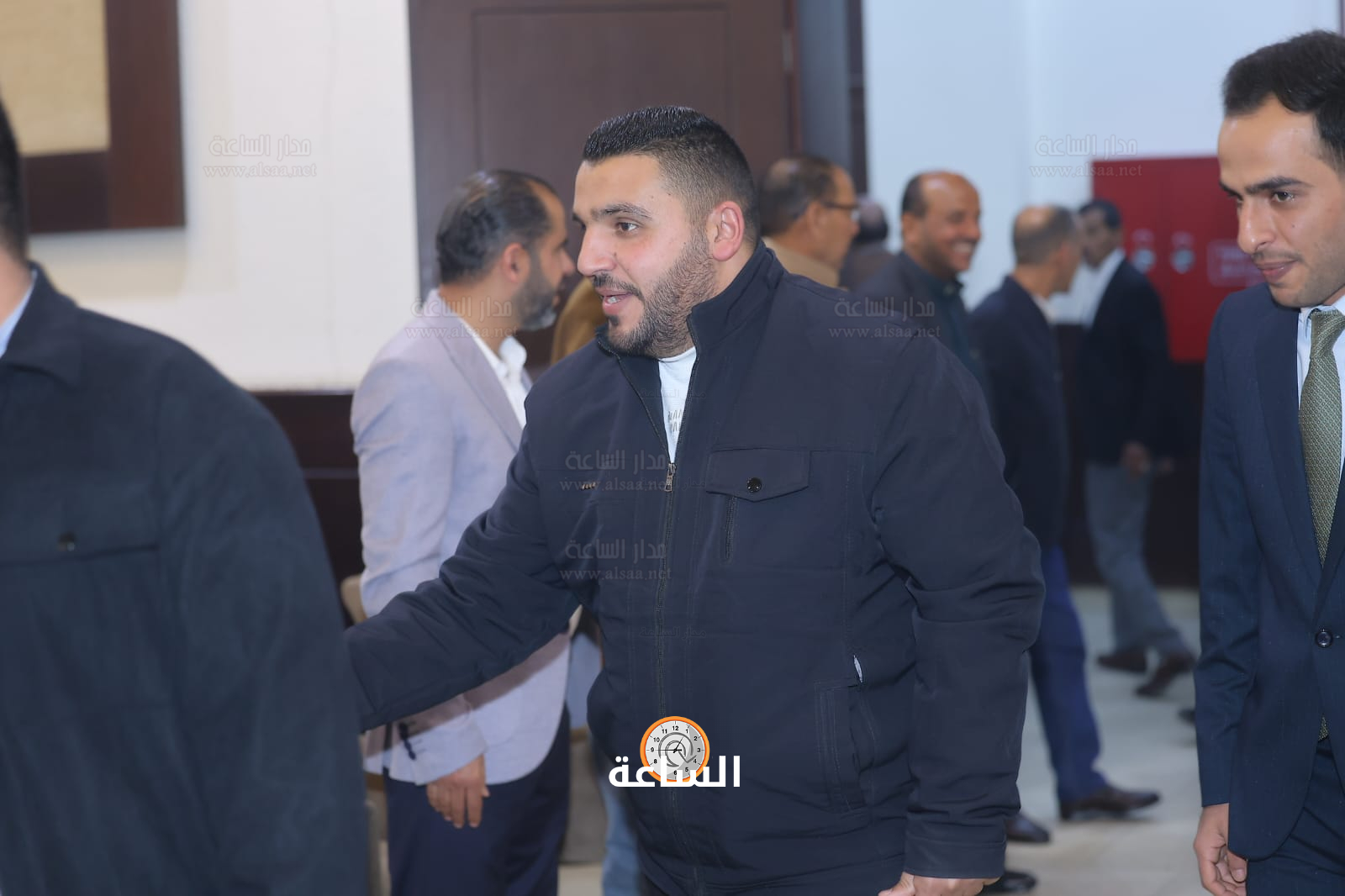 Madar Al-Saa Images 0.03888521599920758