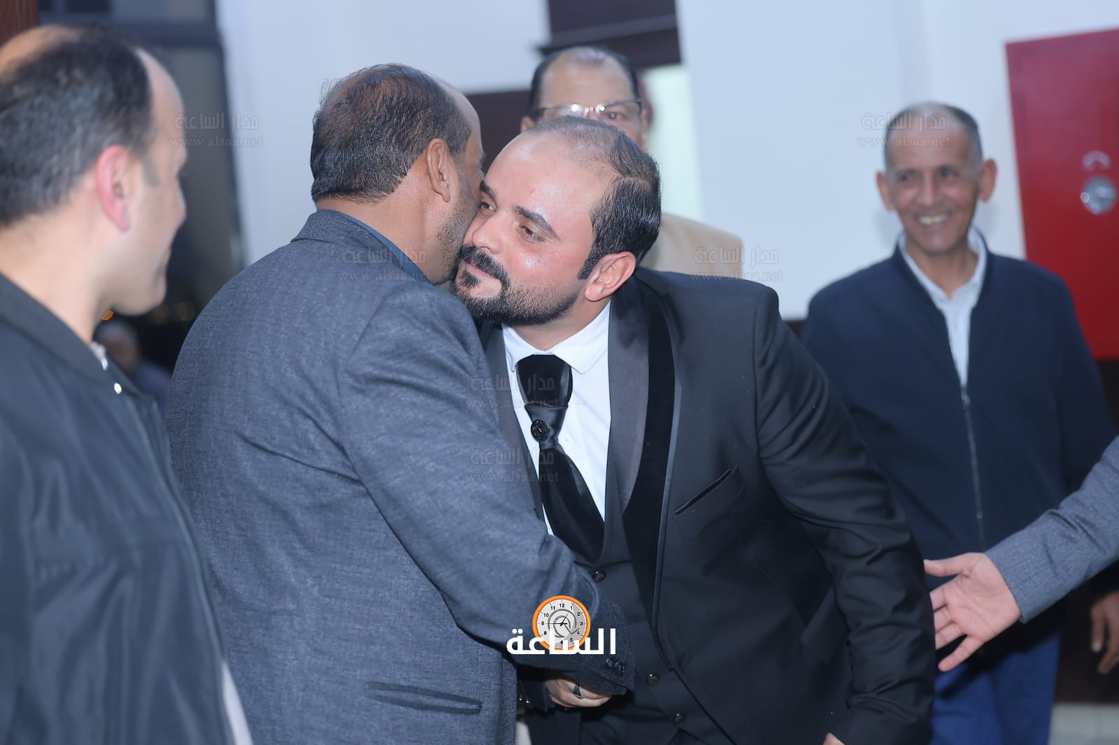 Madar Al-Saa Images 0.003515338944981461