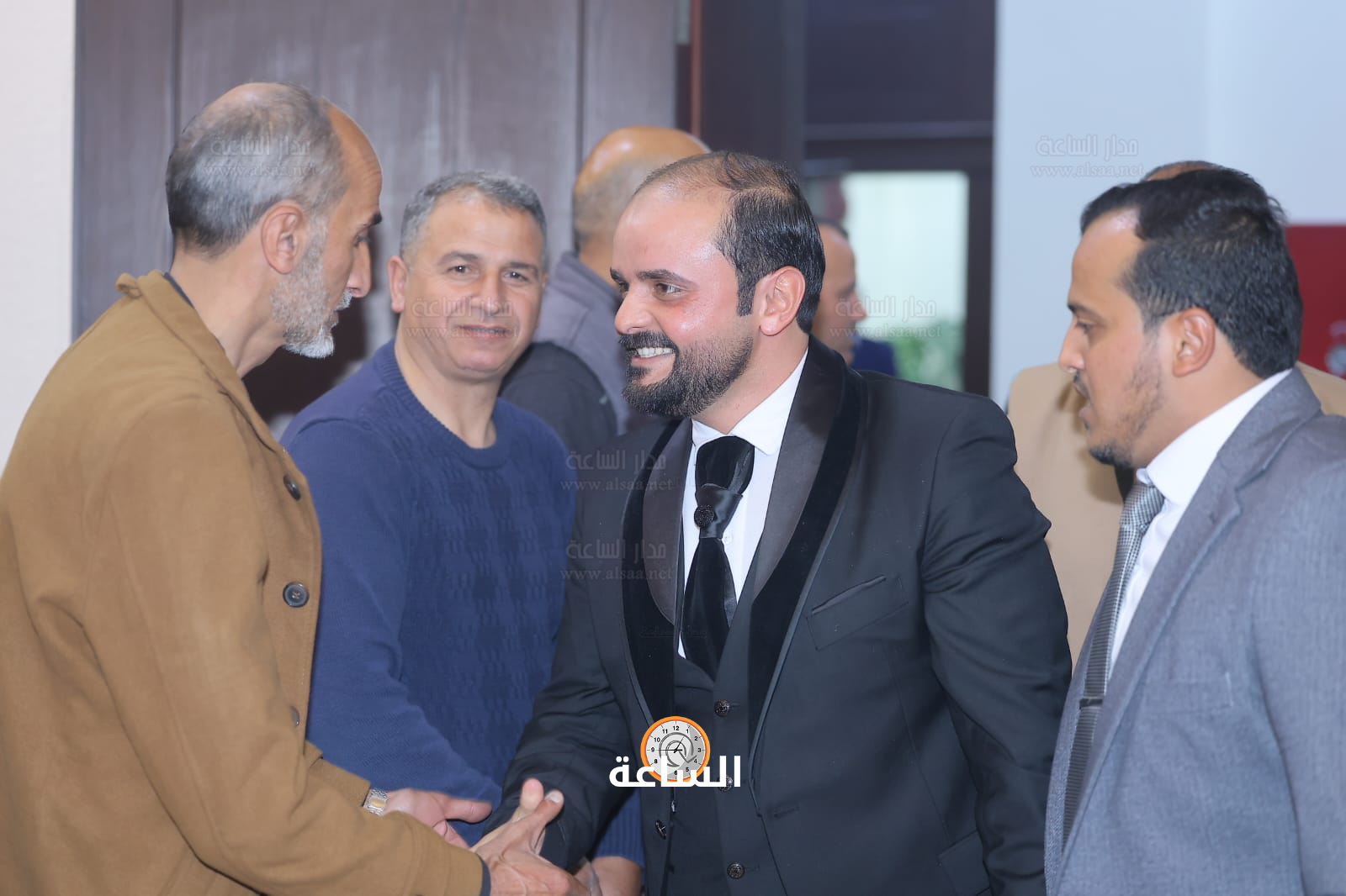 Madar Al-Saa Images 0.16224544840042265