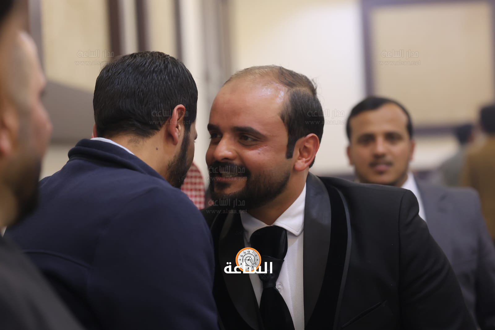 Madar Al-Saa Images 0.9265924518996929