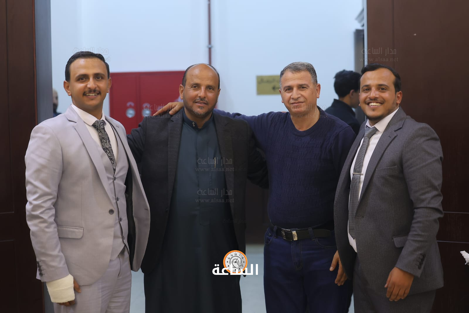 Madar Al-Saa Images 0.4314048600046464