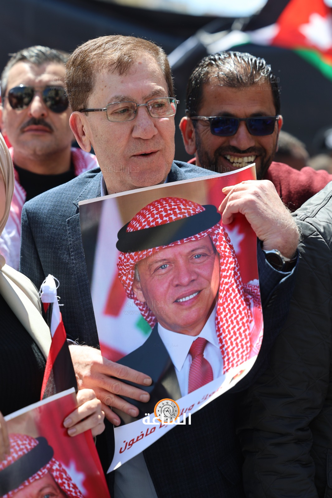 Madar Al-Saa Images 0.42899167851333864