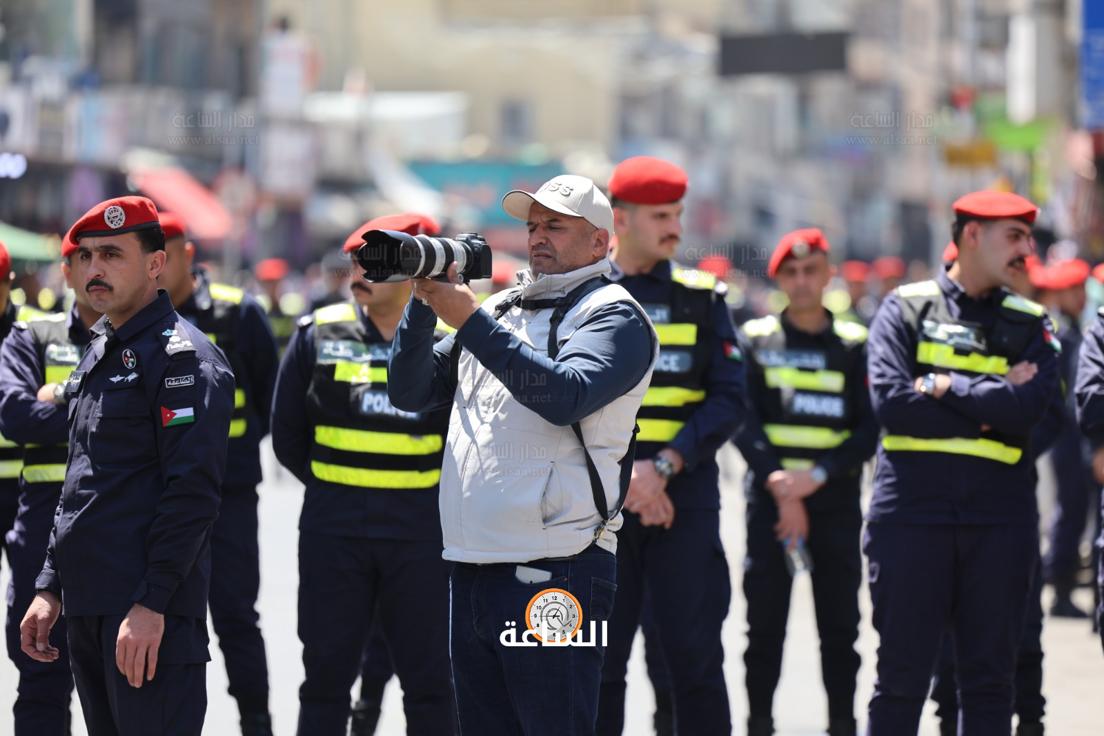 Madar Al-Saa Images 0.476761411827625