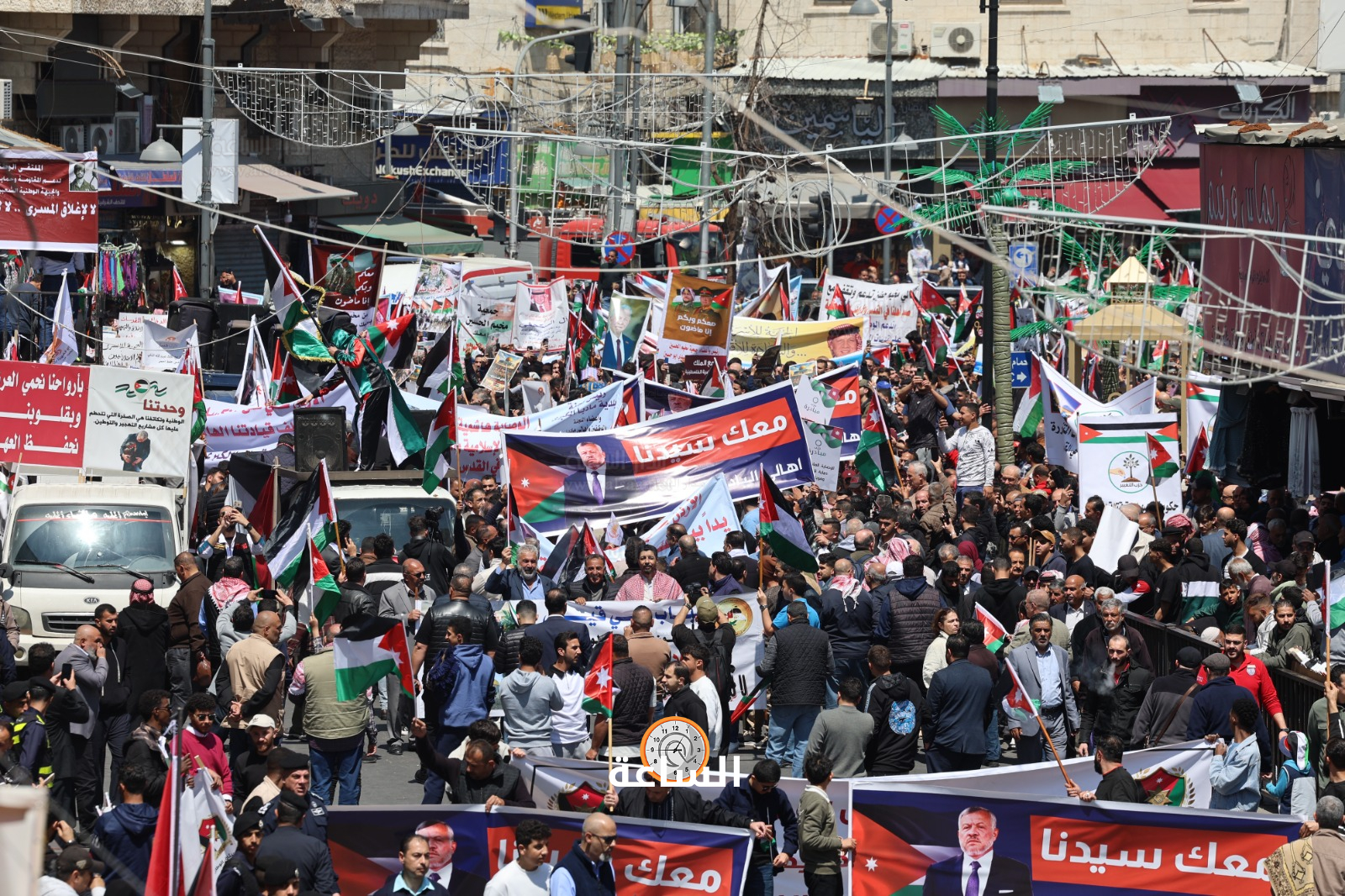 Madar Al-Saa Images 0.8748167516955208