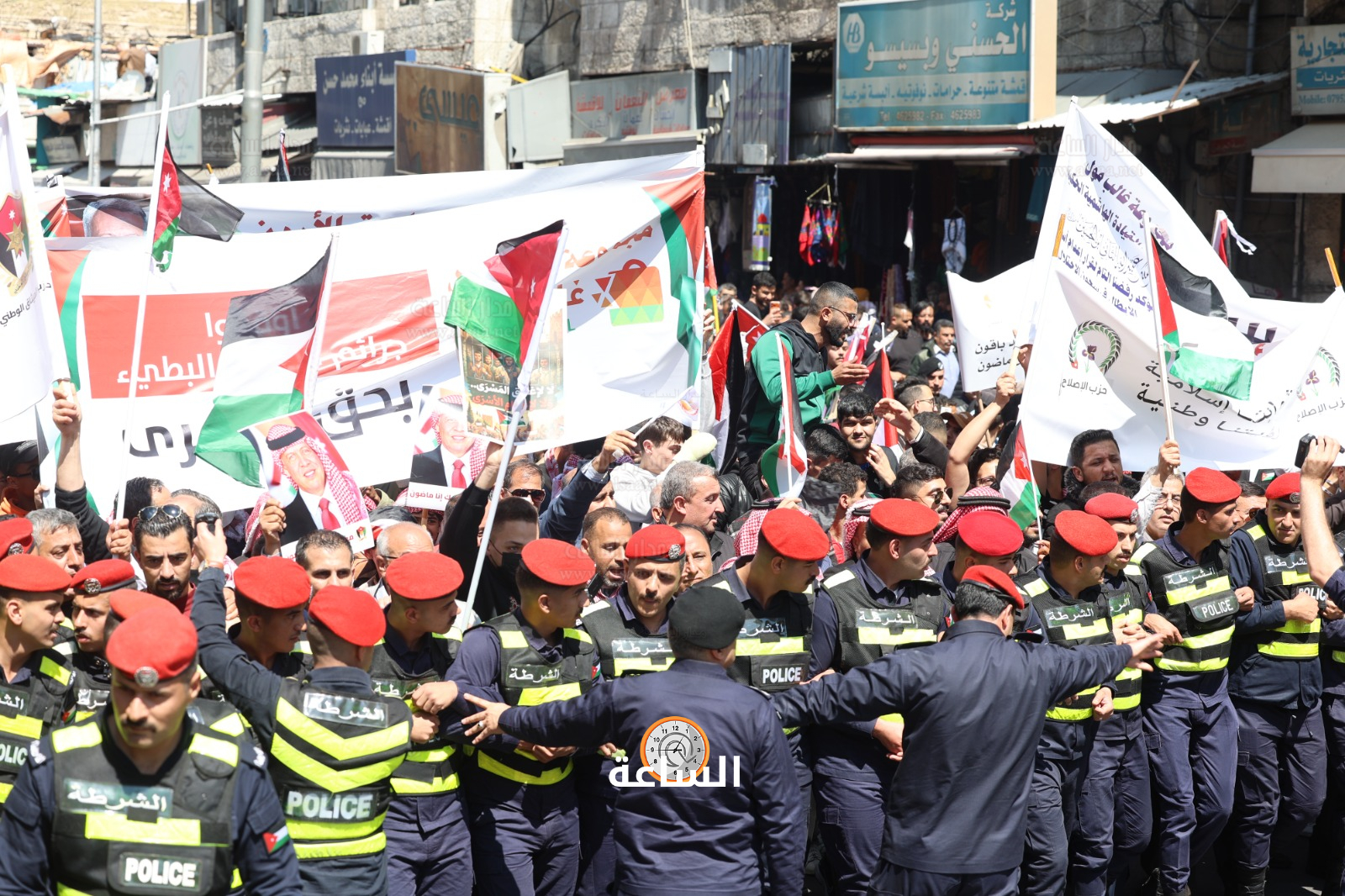 Madar Al-Saa Images 0.7676276969344764