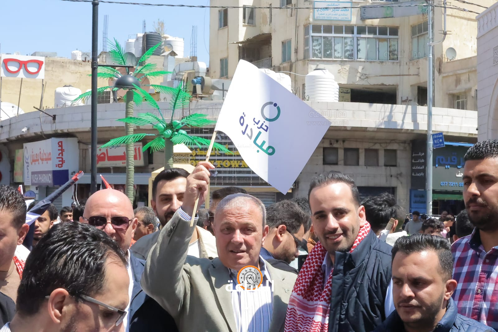 Madar Al-Saa Images 0.8836409108328227