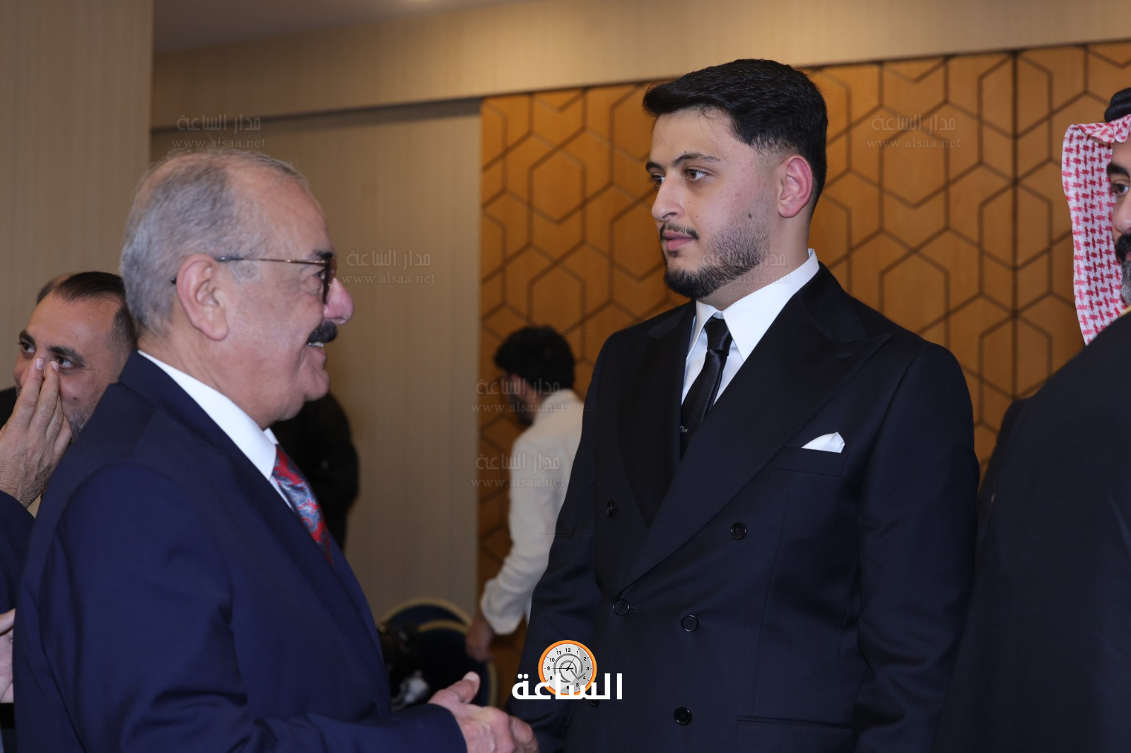 Madar Al-Saa Images 0.38177658152195626