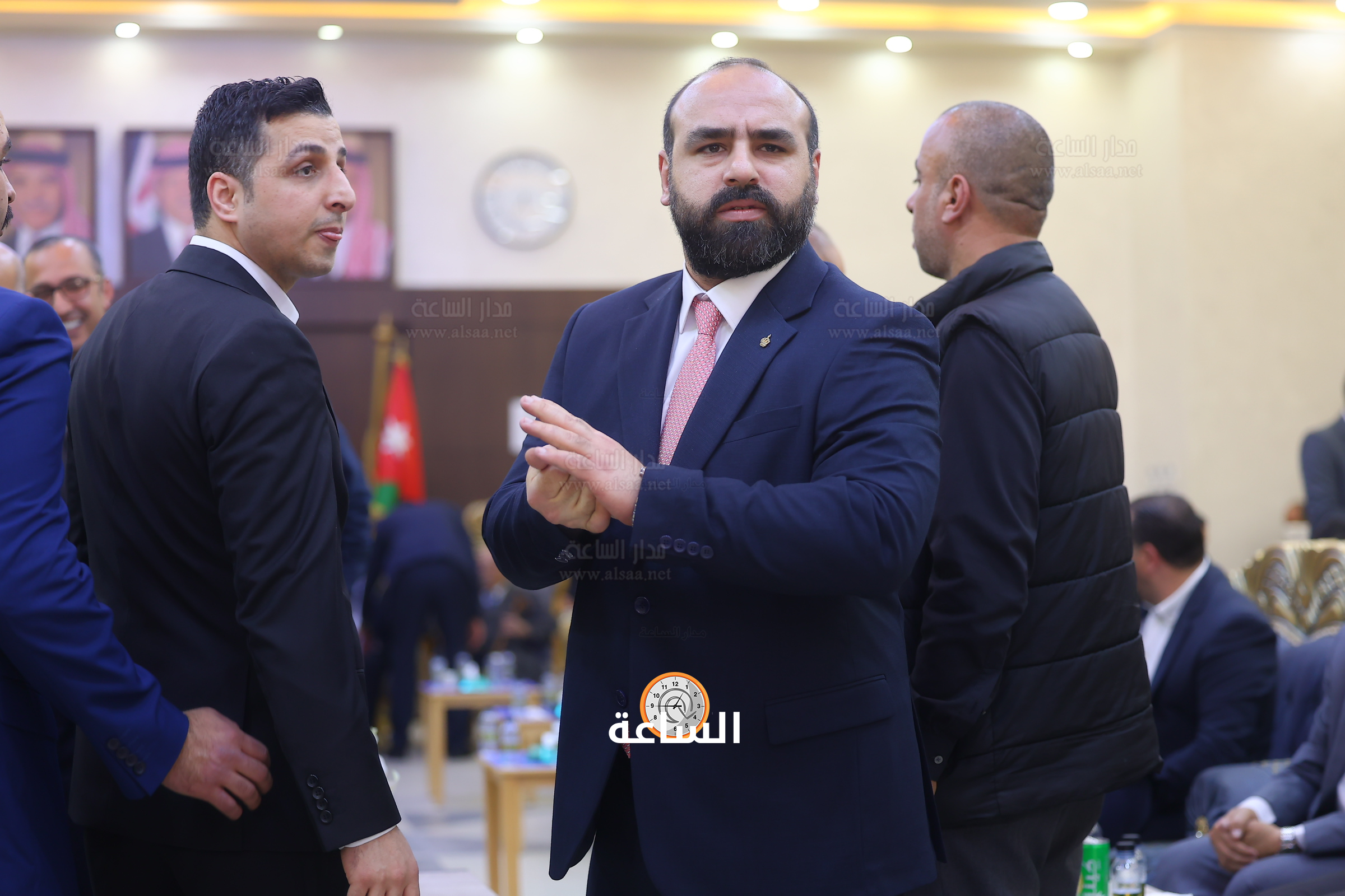 Madar Al-Saa Images 0.08138749731054262