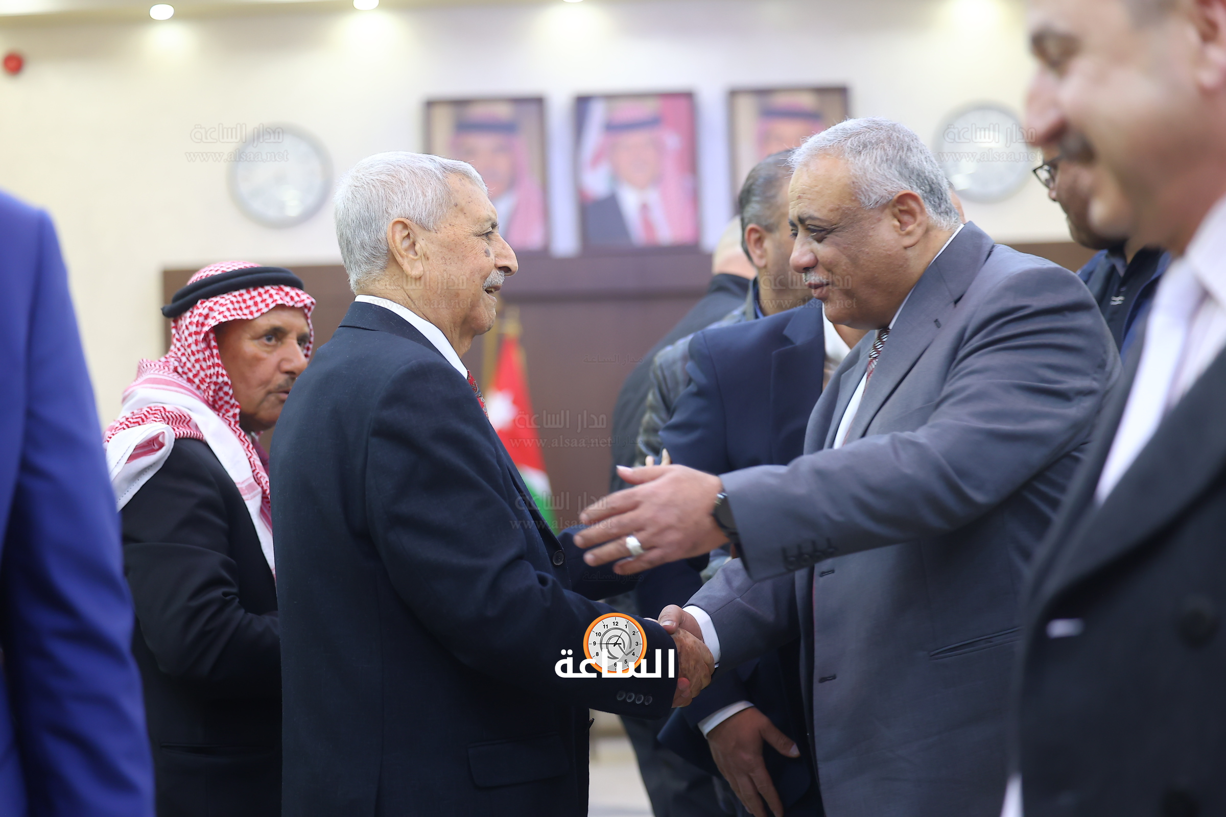 Madar Al-Saa Images 0.8315176682857951