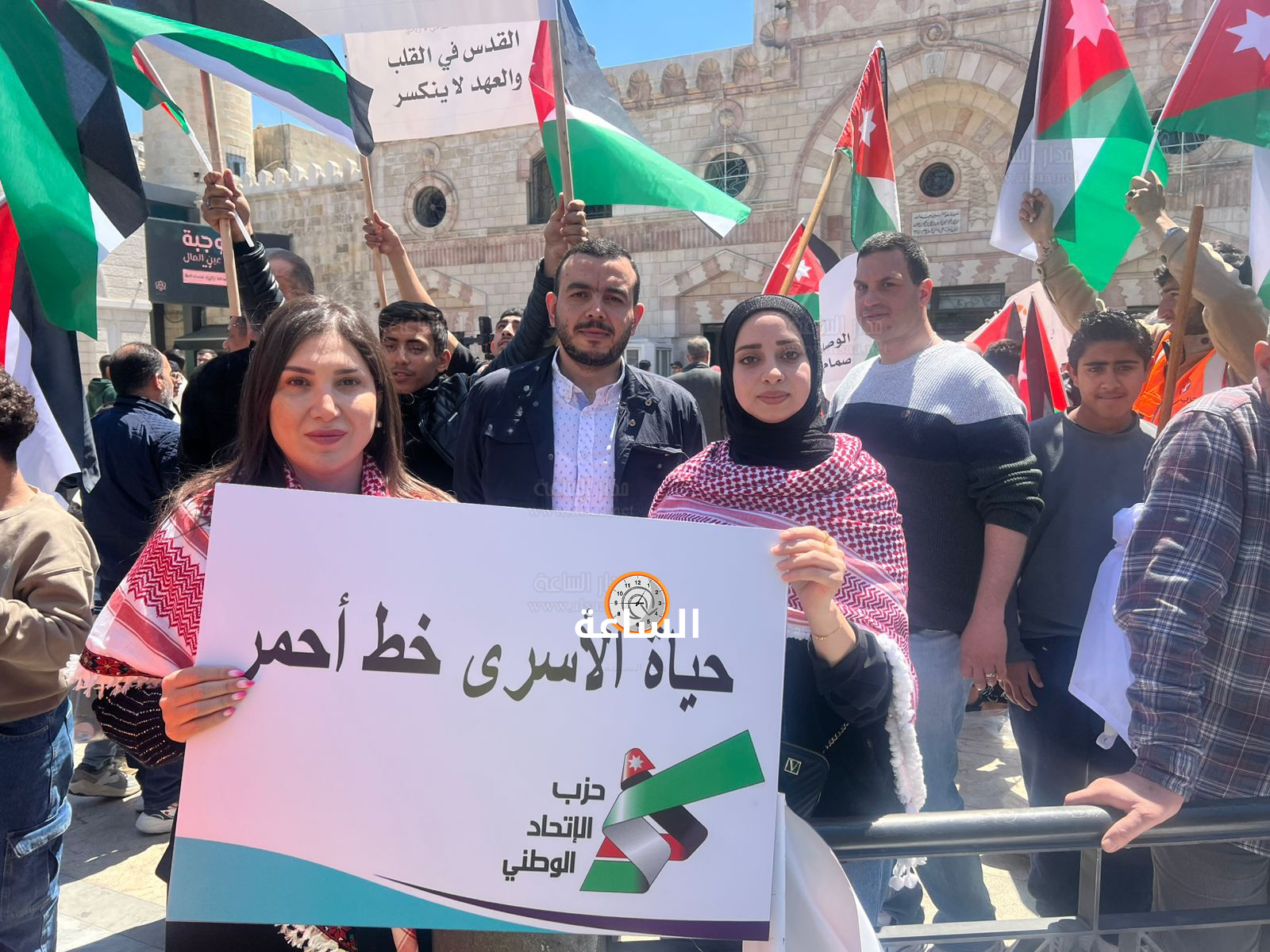 Madar Al-Saa Images 0.6981540411112764