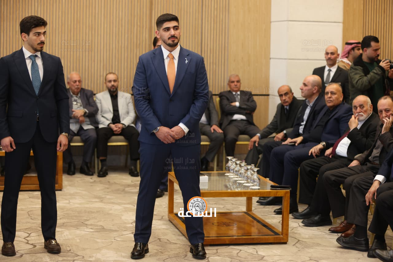 Madar Al-Saa Images 0.42549795596284856