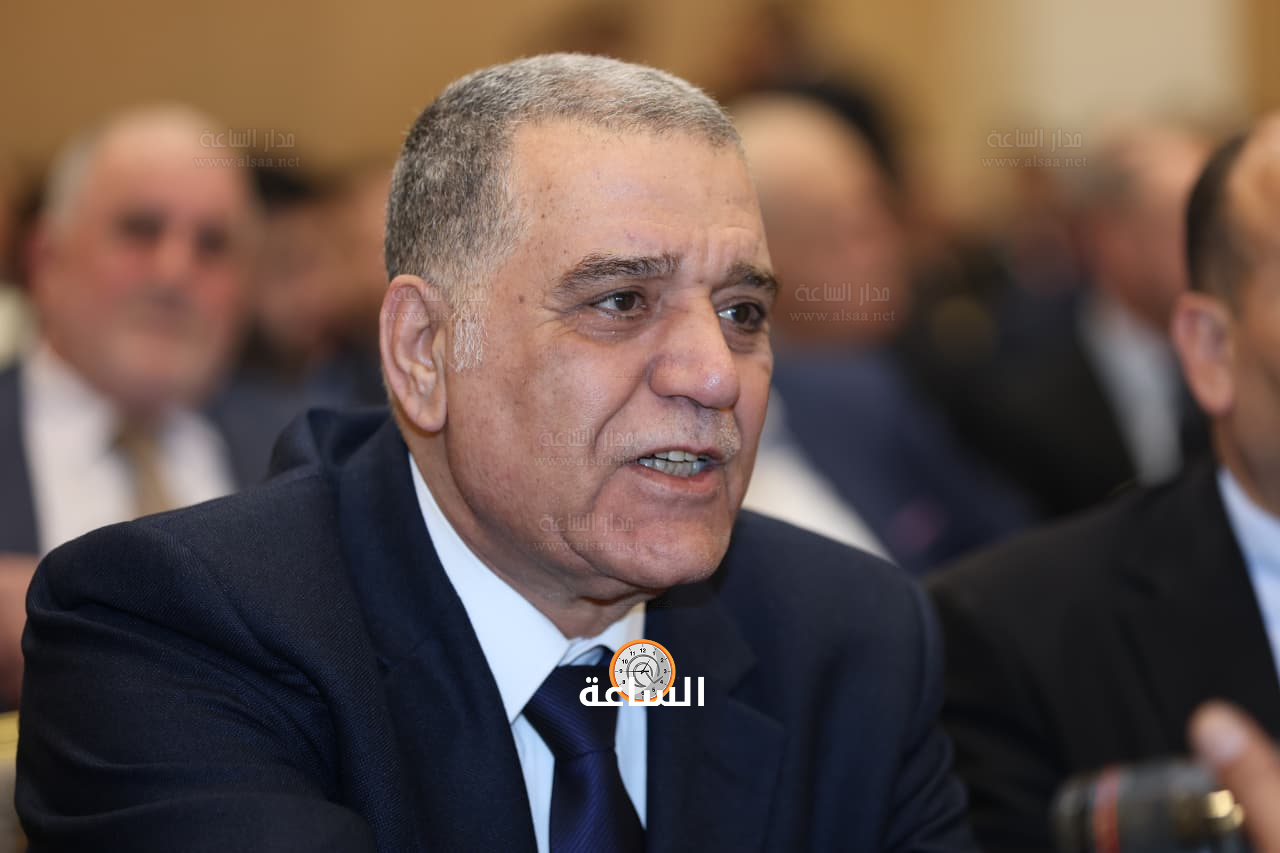 Madar Al-Saa Images 0.9146003483515898